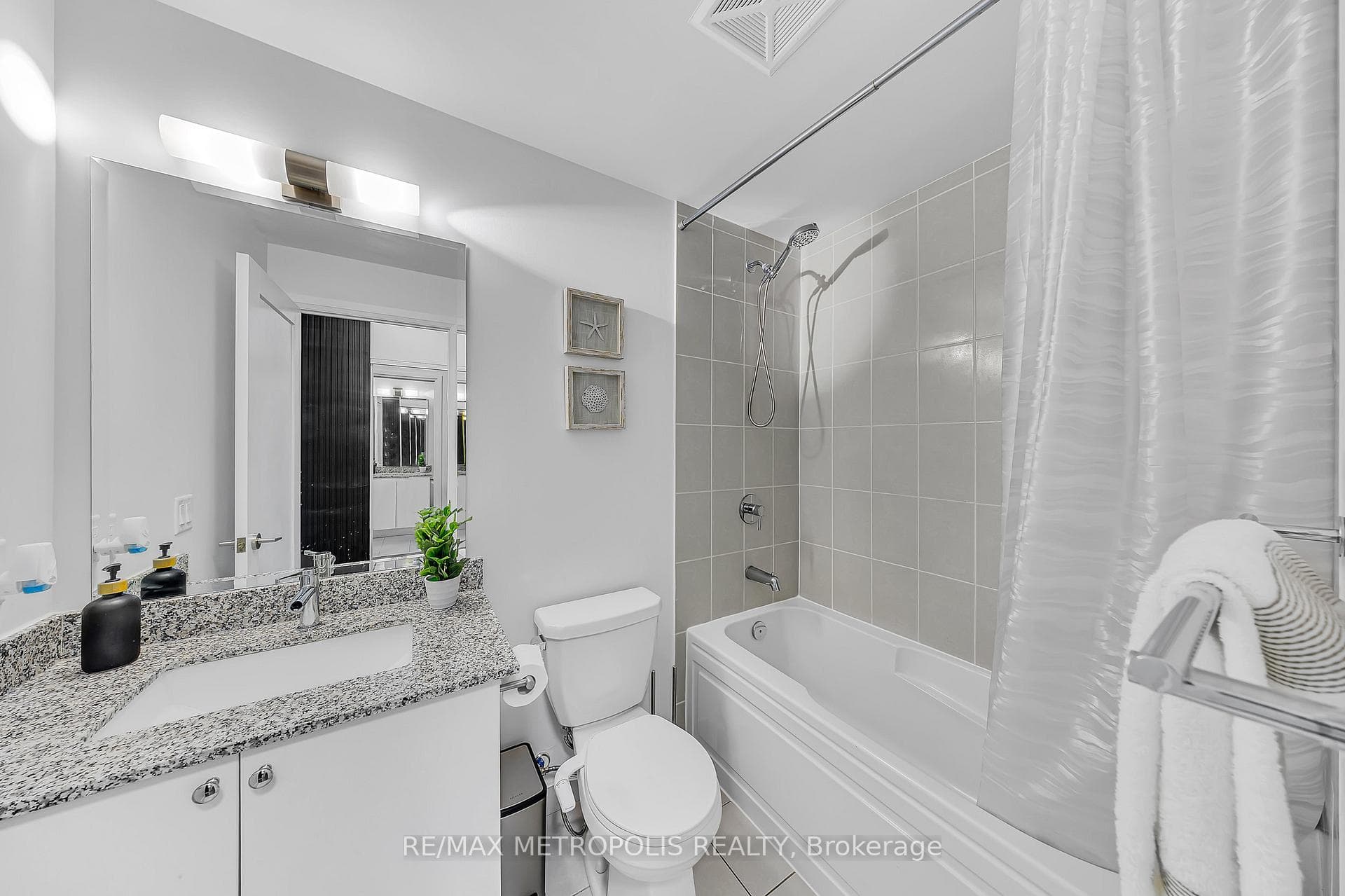 3220 Sheppard Avenue E 1310, Toronto, ON M1T 0B7, Toronto E05, ON — photo 5 of 24