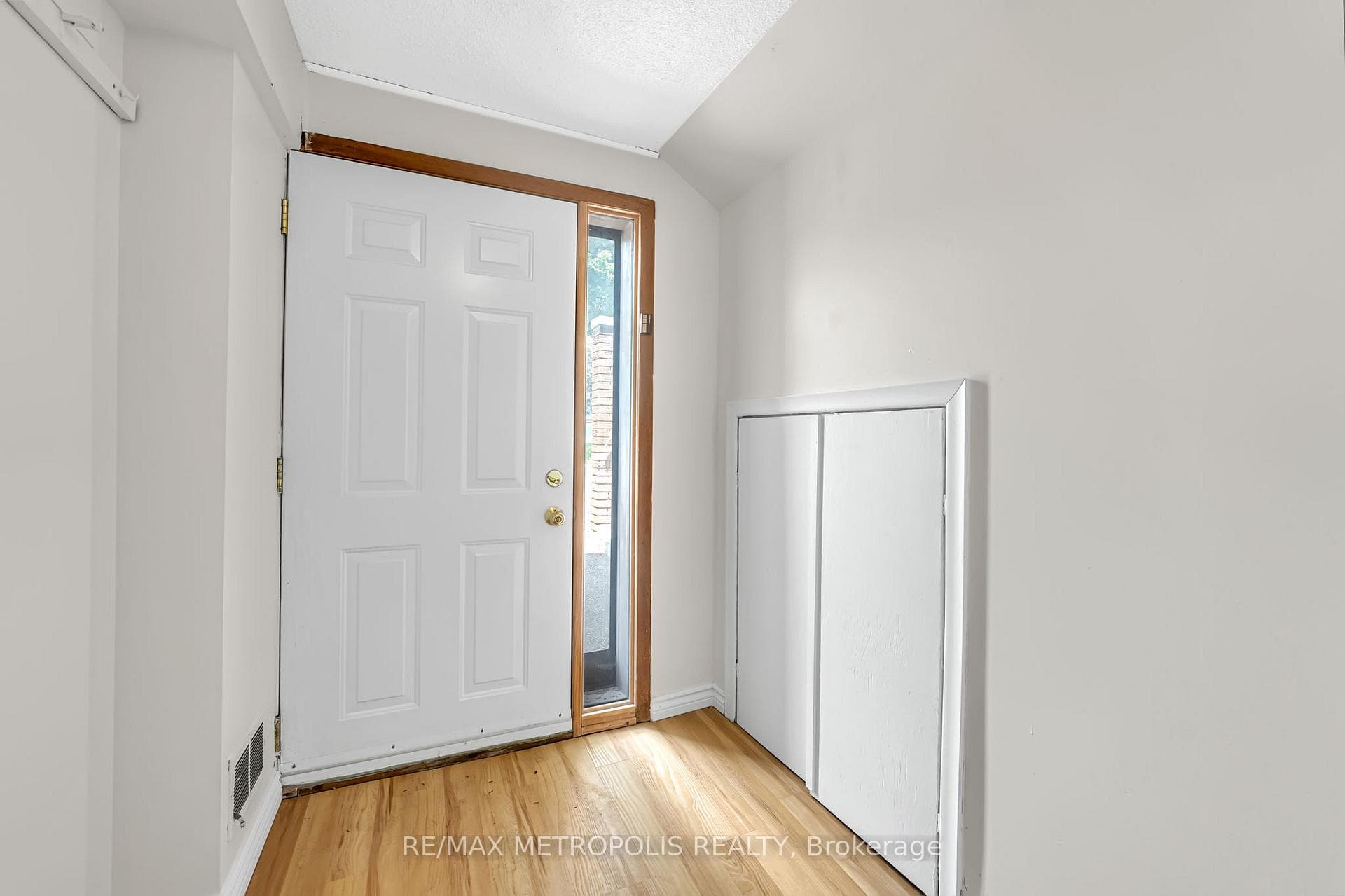 76 Harrington Crescent, Toronto C15, ON M2M 2Y5, Toronto C15, ON — photo 25 of 50