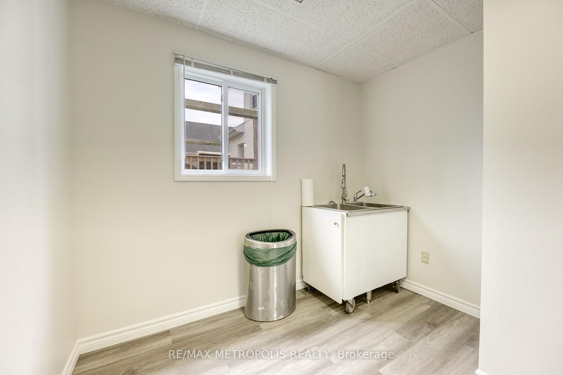 431 Campbell Street, Sarnia, ON N7T 2J1, Sarnia, ON — photo 19 of 48