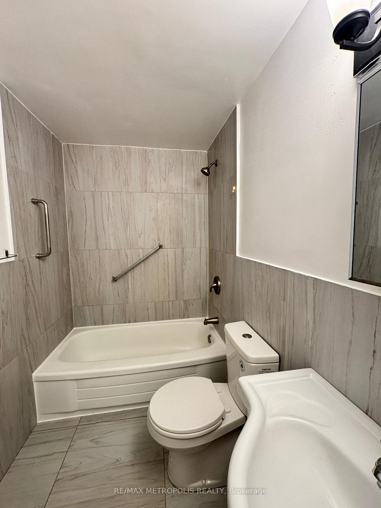 1445 Wilson Avenue 202, Toronto, ON M3M 1J5, Toronto W05, ON — photo 17 of 17