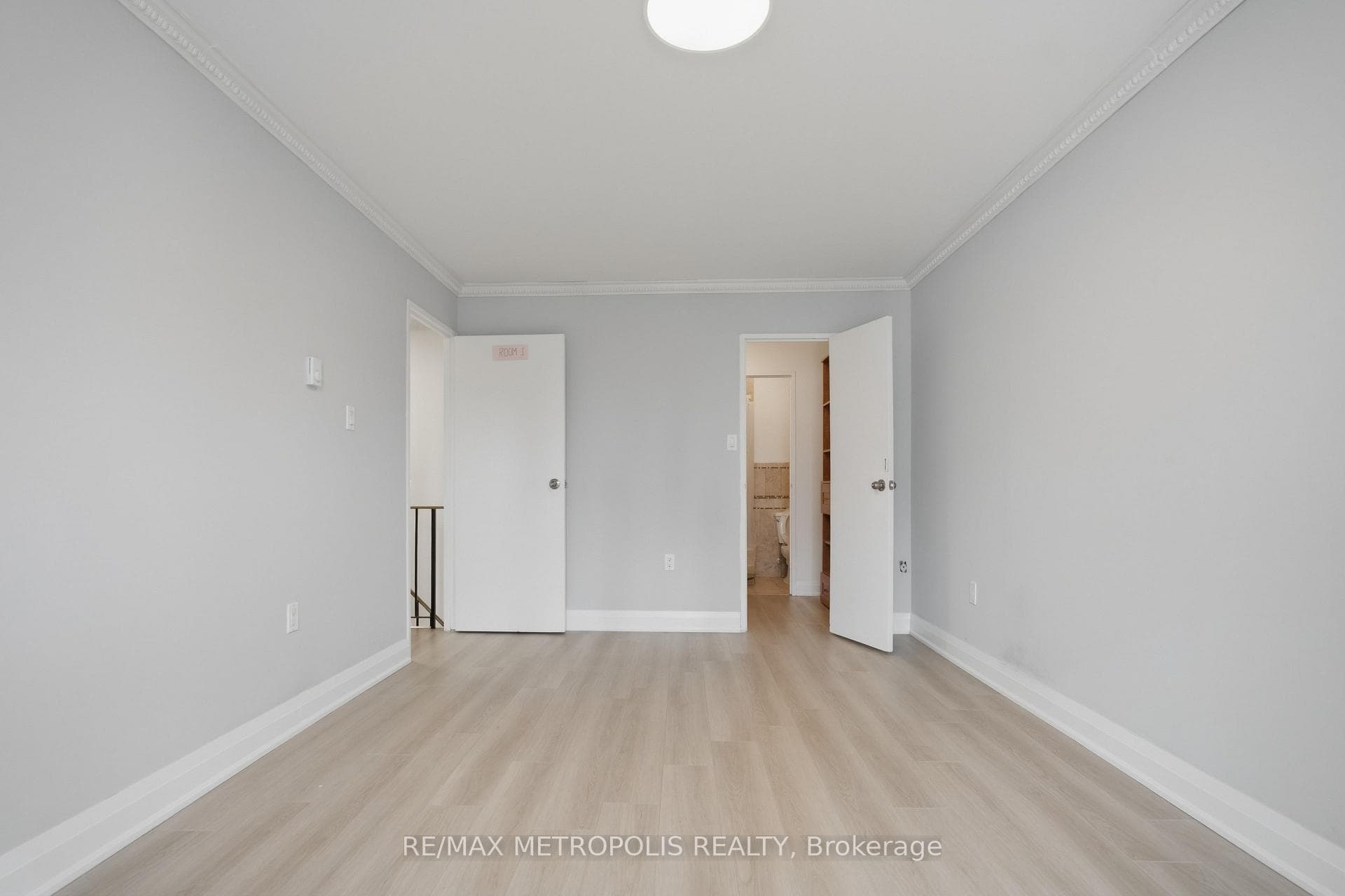 100 Mornelle Court 2026, Toronto, ON M1E 4X2, Toronto E09, ON — photo 14 of 21