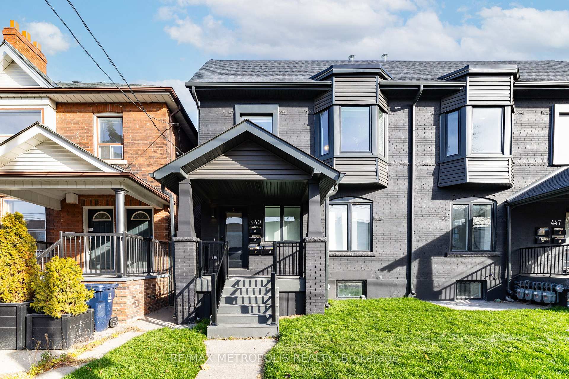 449 Lansdowne Avenue, Toronto, ON M6H 3Y2, Toronto C01, ON — photo 1 of 48