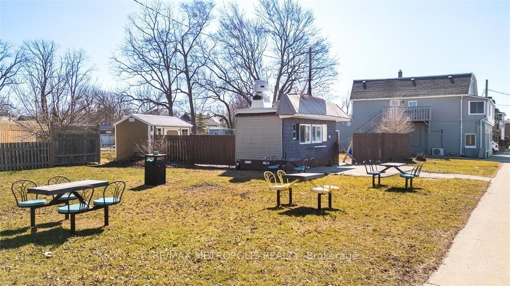 1522 St Clair Parkway, St. Clair, ON N0N 1H0, St. Clair, ON — photo 5 of 11