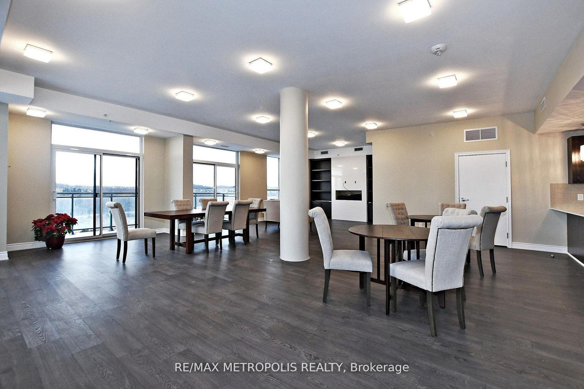 11611 Yonge Street 809, Richmond Hill, ON L4E 1G2, Richmond Hill, ON — photo 39 of 51