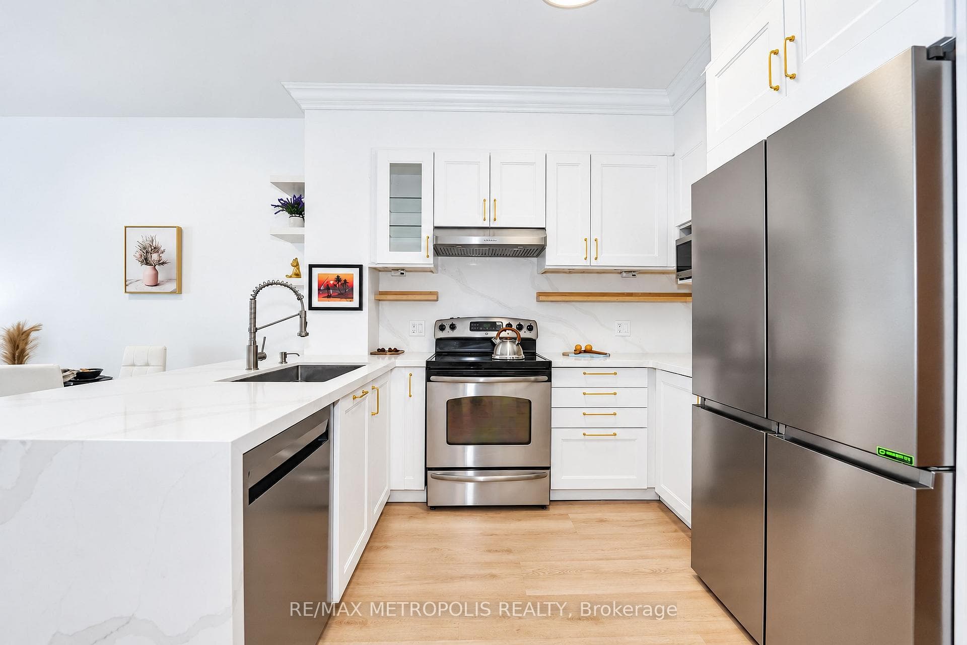 2191 Yonge Street 3709, Toronto, ON M4S 3H8, Toronto C10, ON — photo 12 of 36
