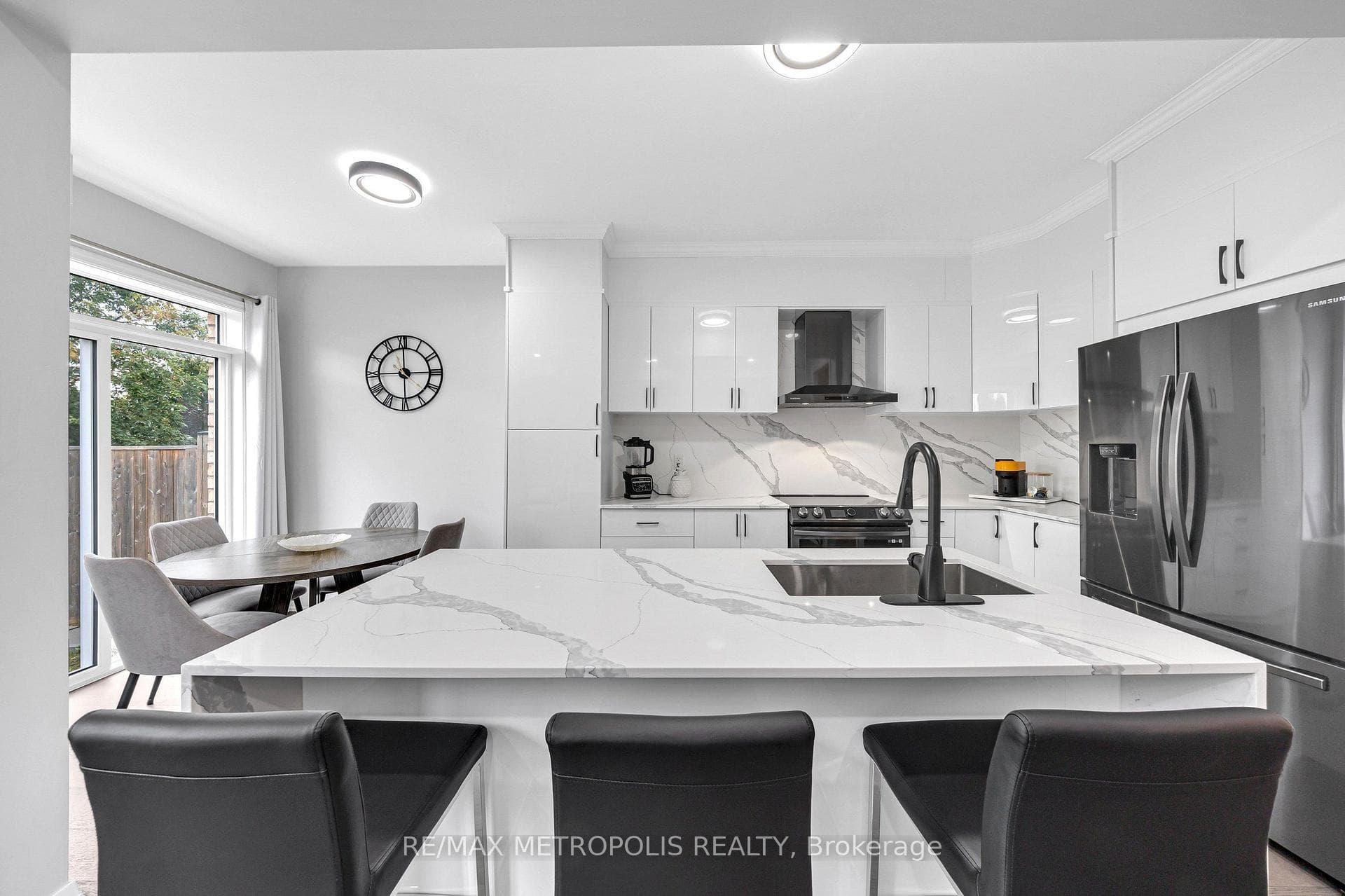 93 Blanchard Crescent, Essa, ON L0M 1B5, Essa, ON — photo 12 of 41