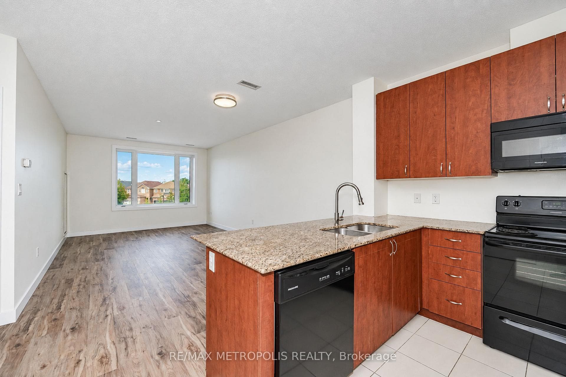 7400 Markham Road 309, Markham, ON L3S 0C5, Markham, ON — photo 15 of 30