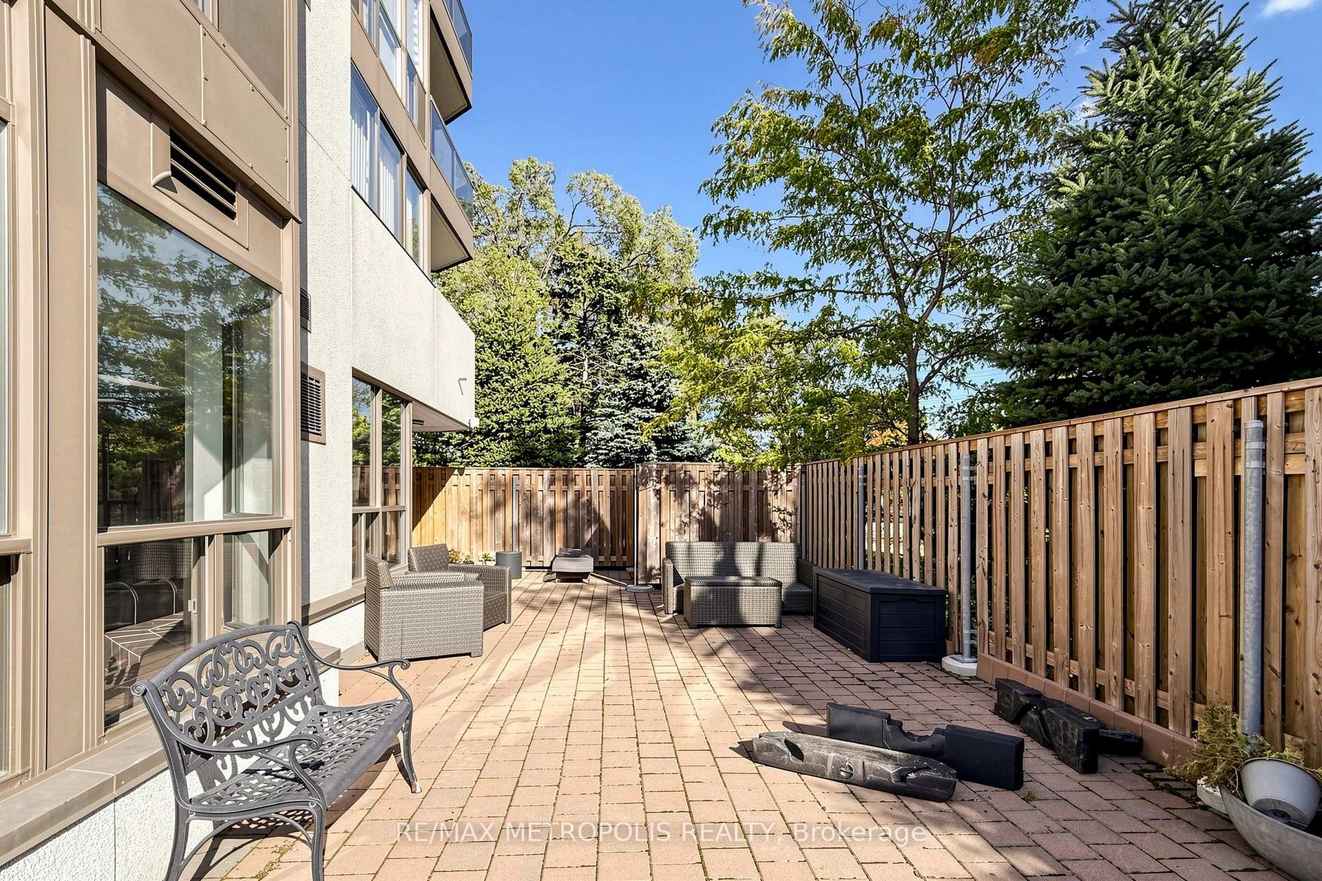 1111 Bough Beeches Boulevard 207, Mississauga, ON L4W 4N1, Mississauga, ON — photo 47 of 49