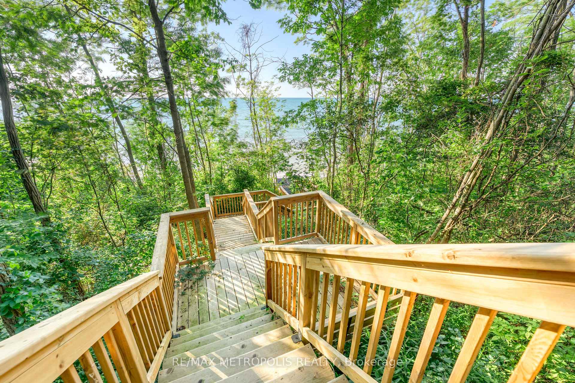 7027 Blue Coast Heights, Plympton-Wyoming, ON N0N 1E0, Plympton-Wyoming, ON — photo 23 of 50
