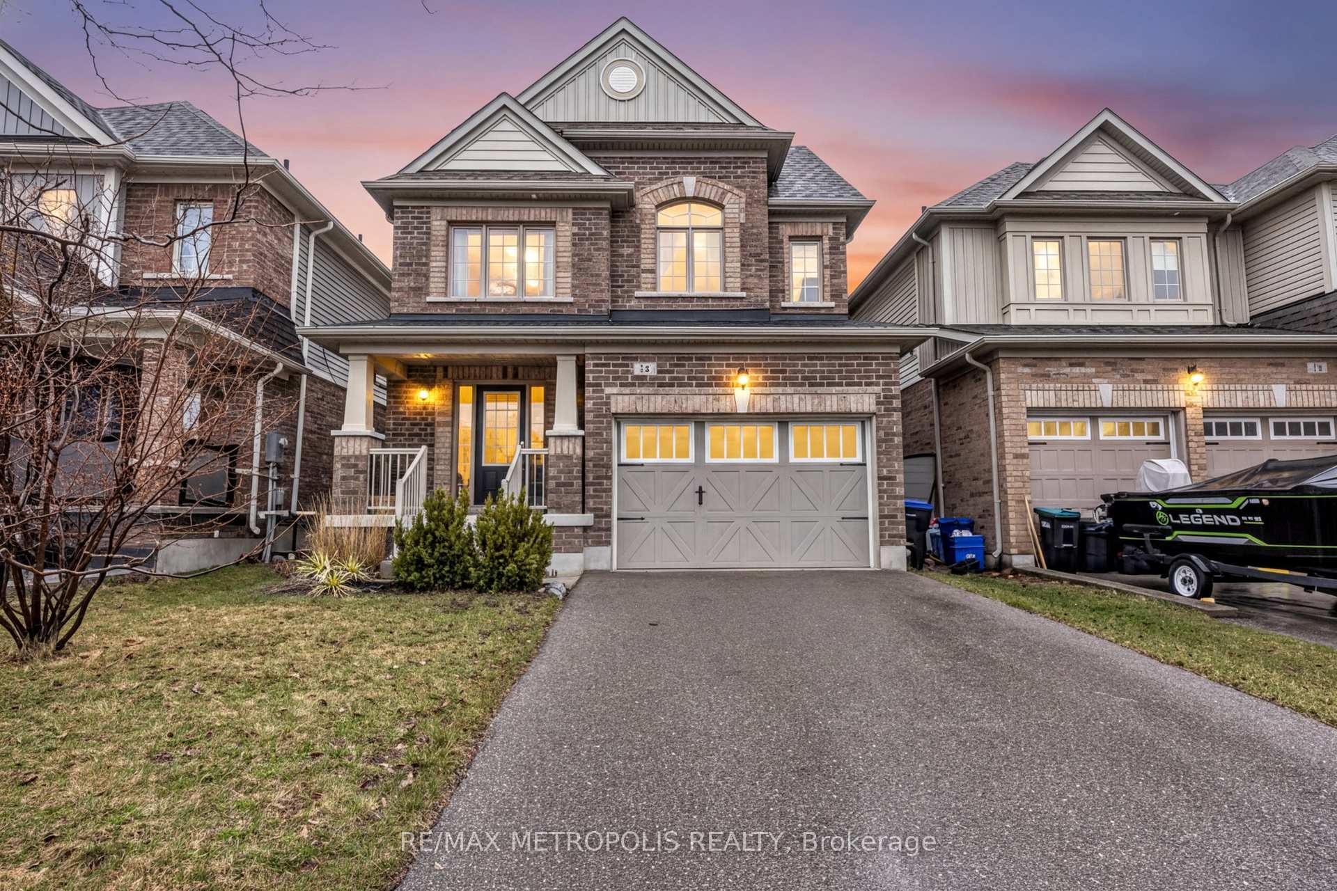 16 Treetops Boulevard, New Tecumseth, ON L9R 0M3, New Tecumseth, ON — photo 1 of 37