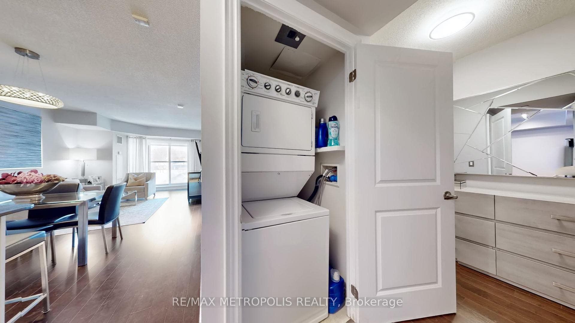 701 Sheppard Avenue W 228, Toronto, ON M3H 0B2, Toronto C06, ON — photo 25 of 45