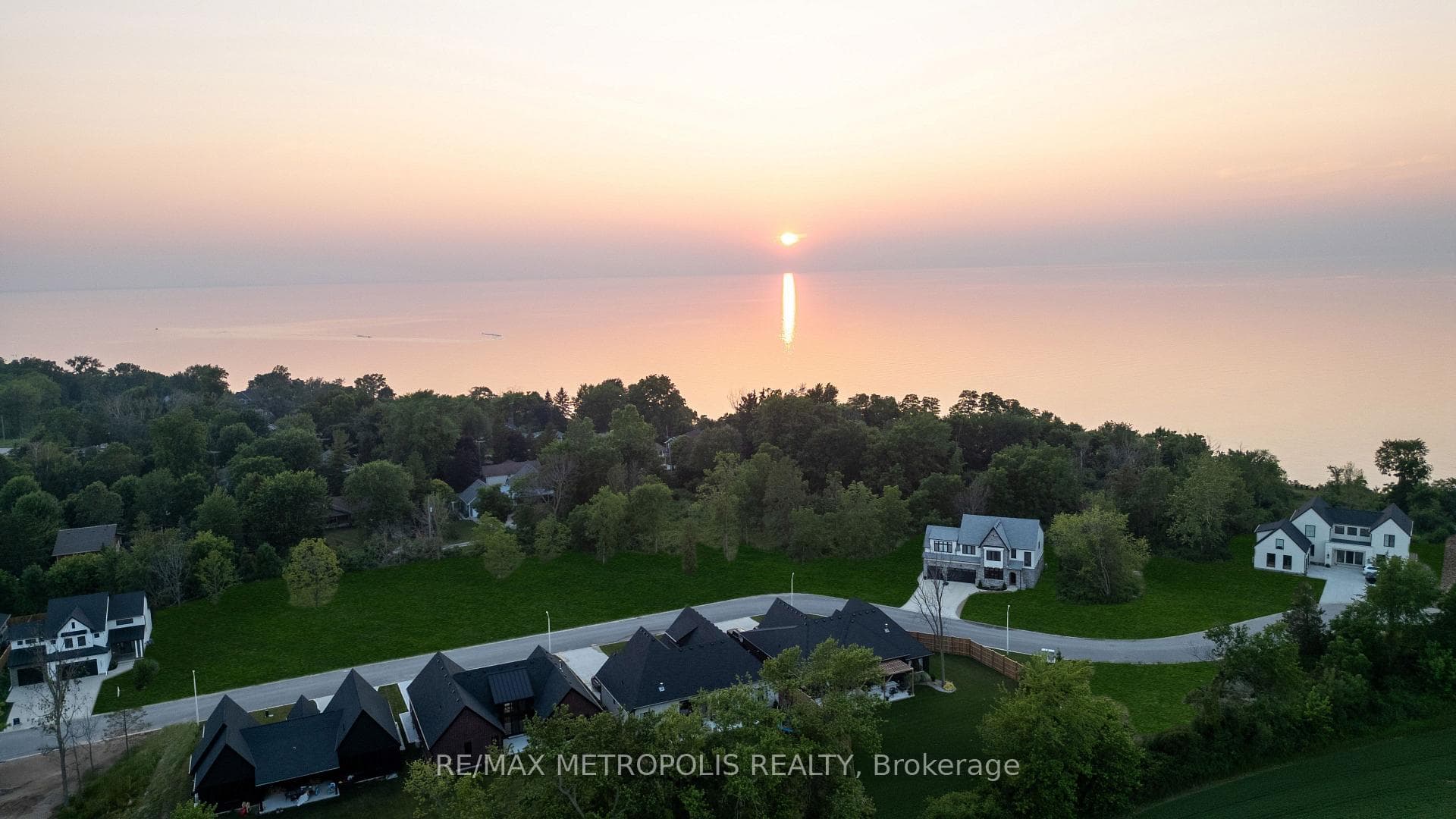 7081 Blue Coast Heights, Plympton-Wyoming, ON N0N 1E0, Plympton-Wyoming, ON — photo 13 of 51