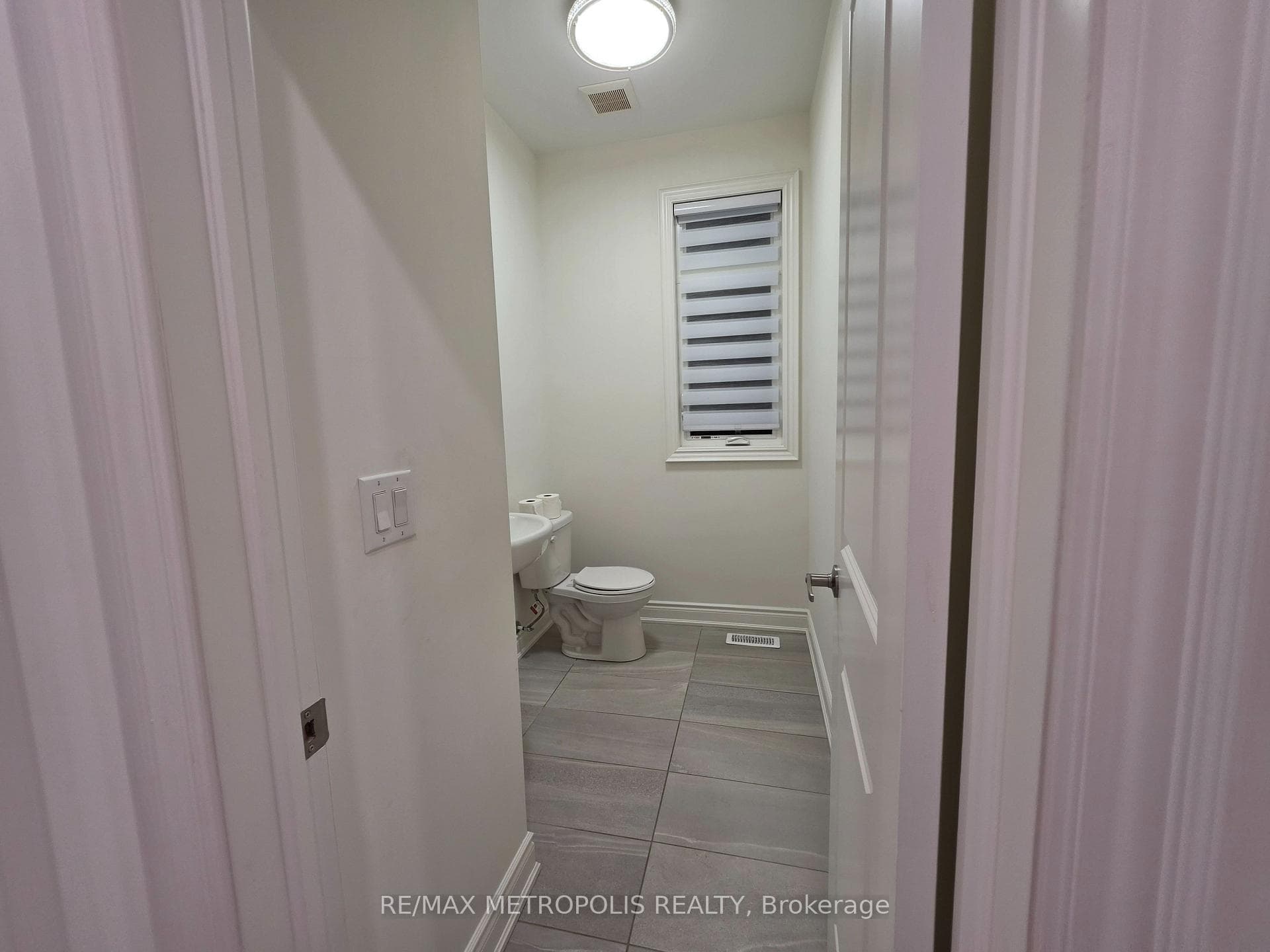 10 Wraggs Road, Bradford West Gwillimbury, ON L3Z 4N1, Bradford West Gwillimbury, ON — photo 30 of 80