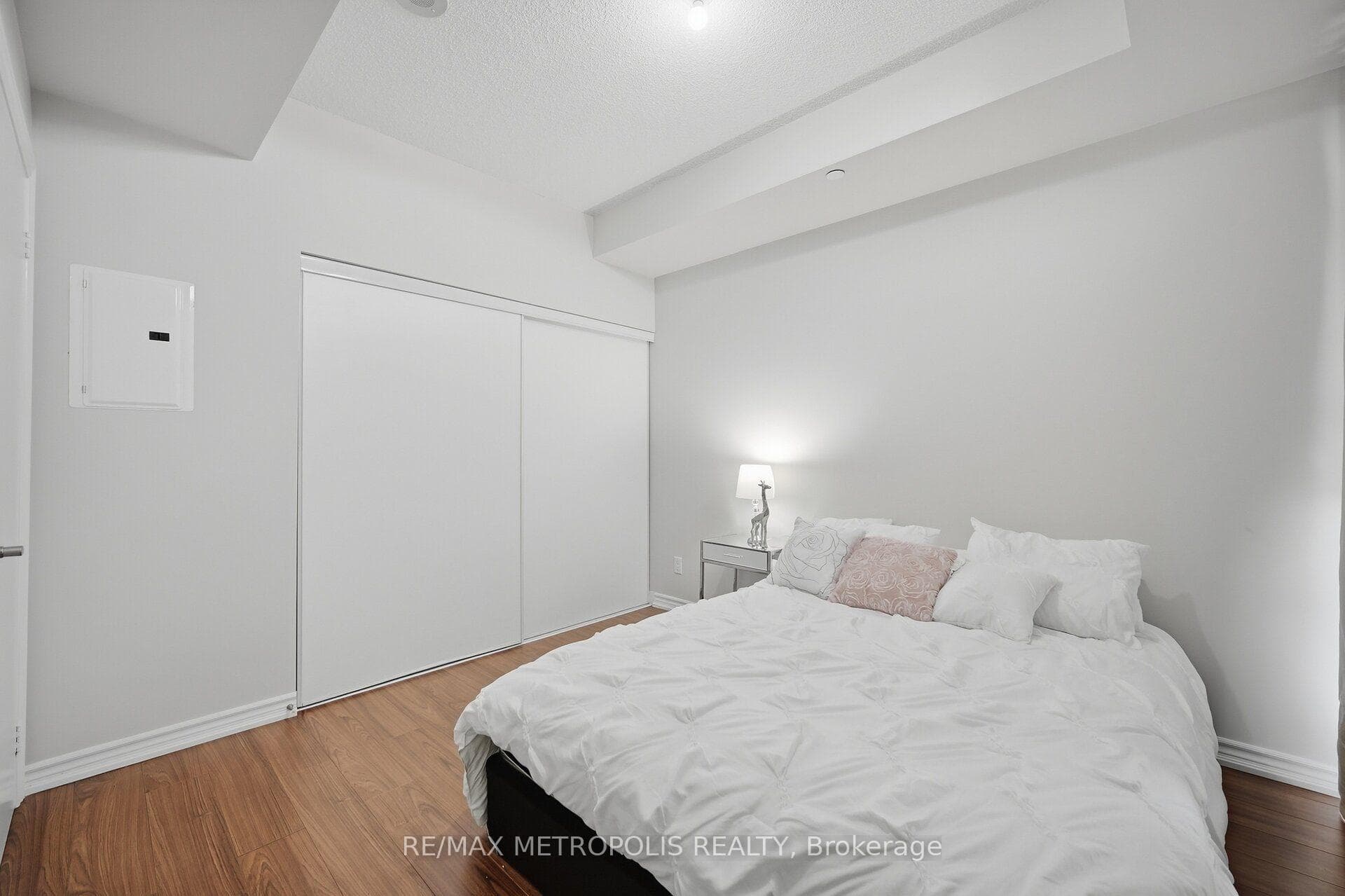 1328 Birchmount Road 306, Toronto, ON M1R 0B6, Toronto E04, ON — photo 21 of 32