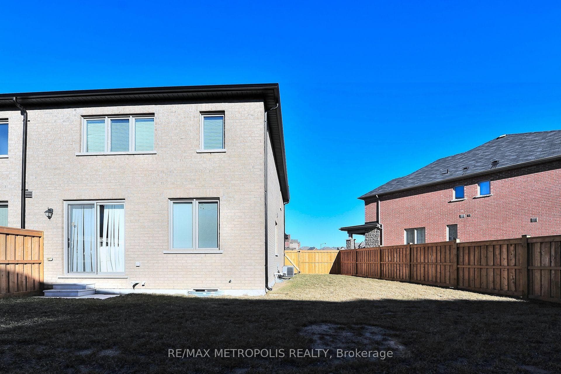 61 Seedling Crescent, Whitchurch-Stouffville, ON L4A 4V5, Whitchurch-Stouffville, ON — photo 8 of 37