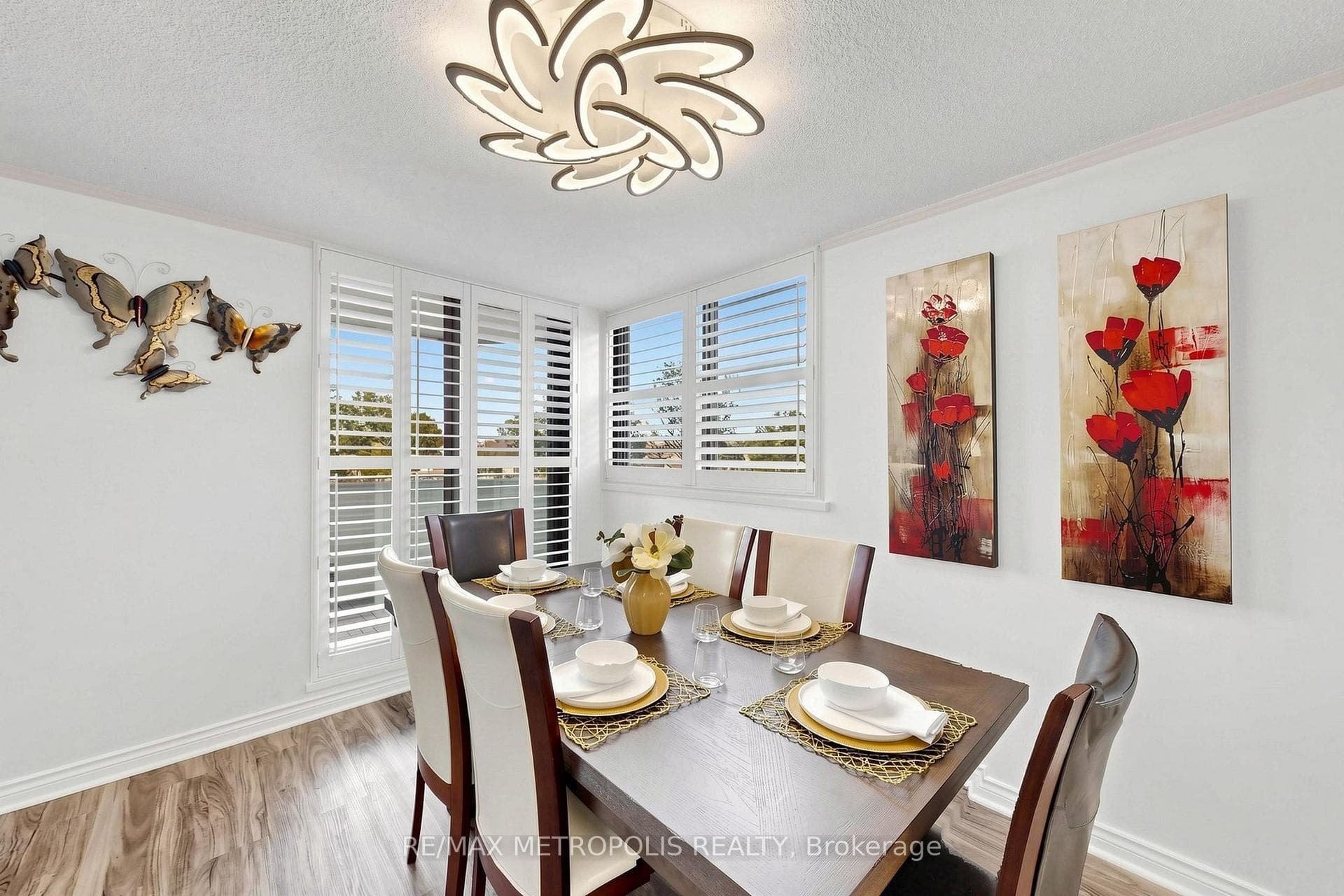 1111 Bough Beeches Boulevard 207, Mississauga, ON L4W 4N1, Mississauga, ON — photo 10 of 49