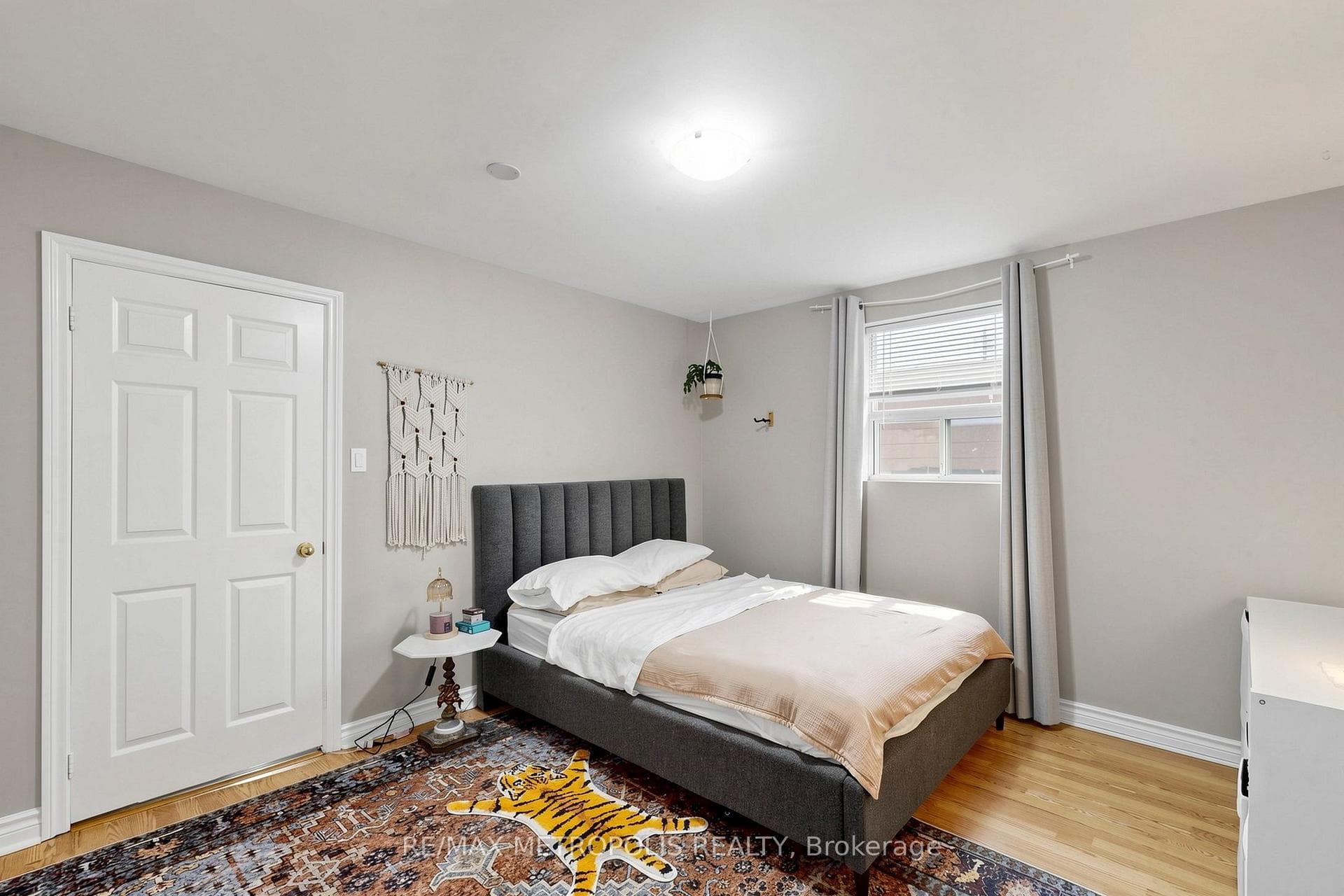 742 Dufferin Street, Toronto, ON M6H 3K6, Toronto C01, ON — photo 16 of 100