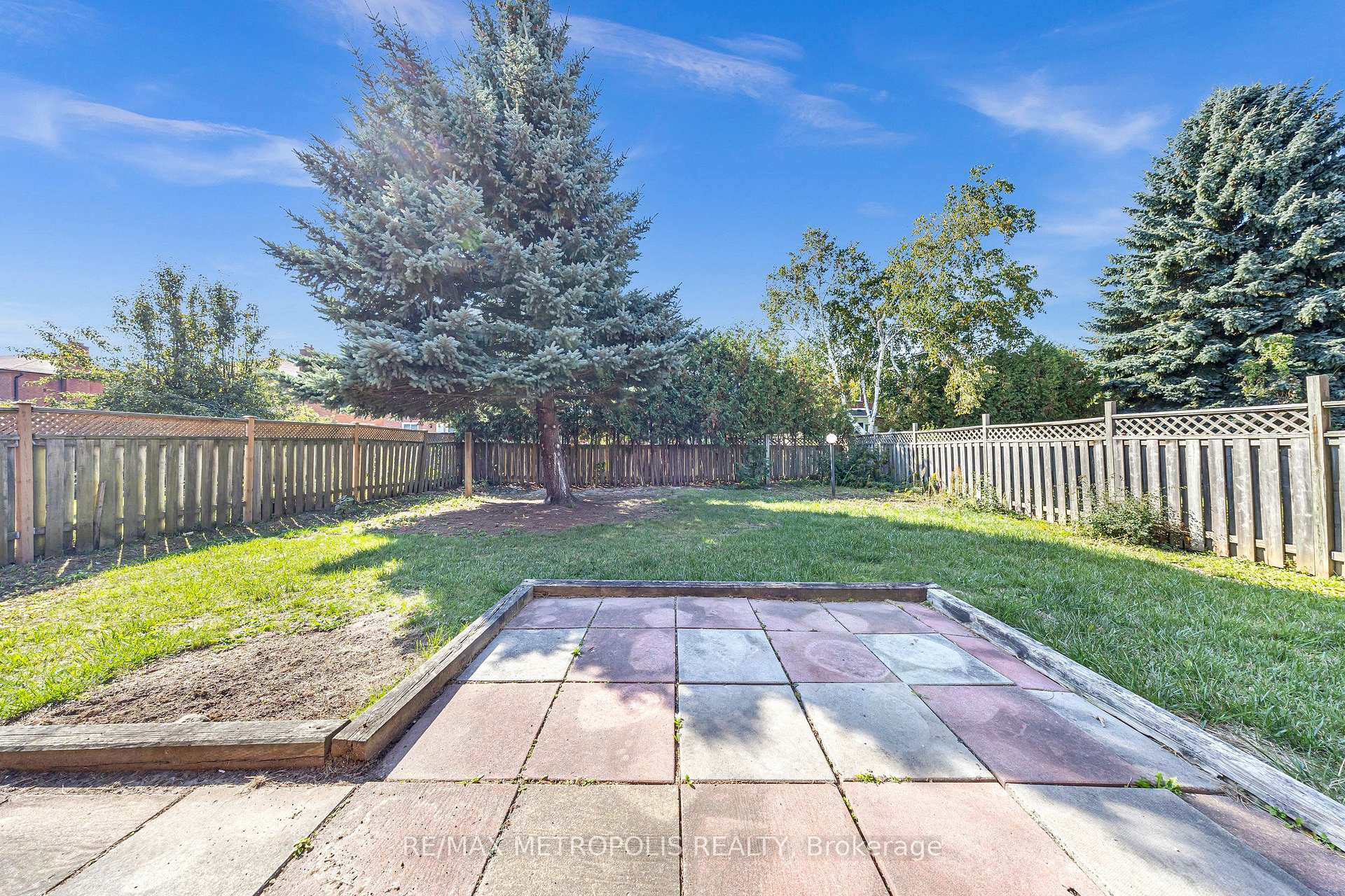 296 Thornton Road N, Oshawa, ON L1J 6T7, Oshawa, ON — photo 4 of 50