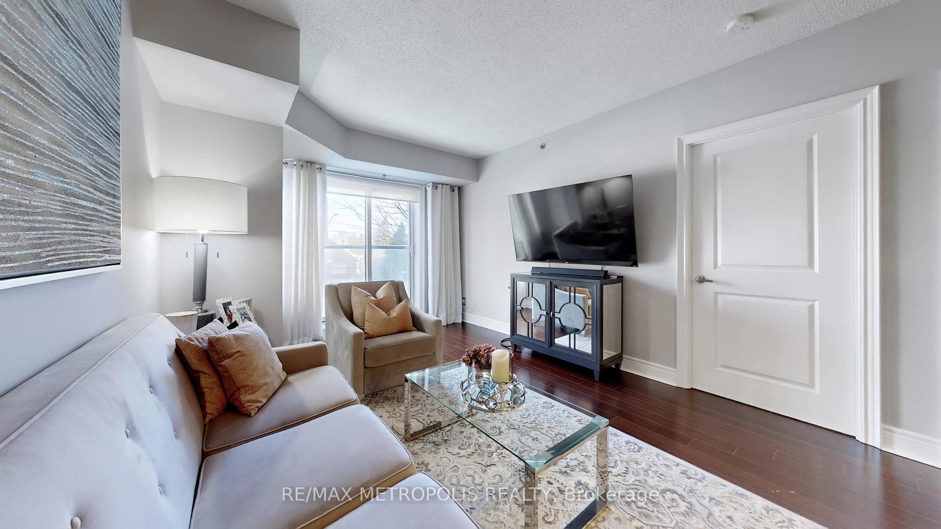 701 Sheppard Avenue W 228, Toronto, ON M3H 0B2, Toronto C06, ON — photo 3 of 50