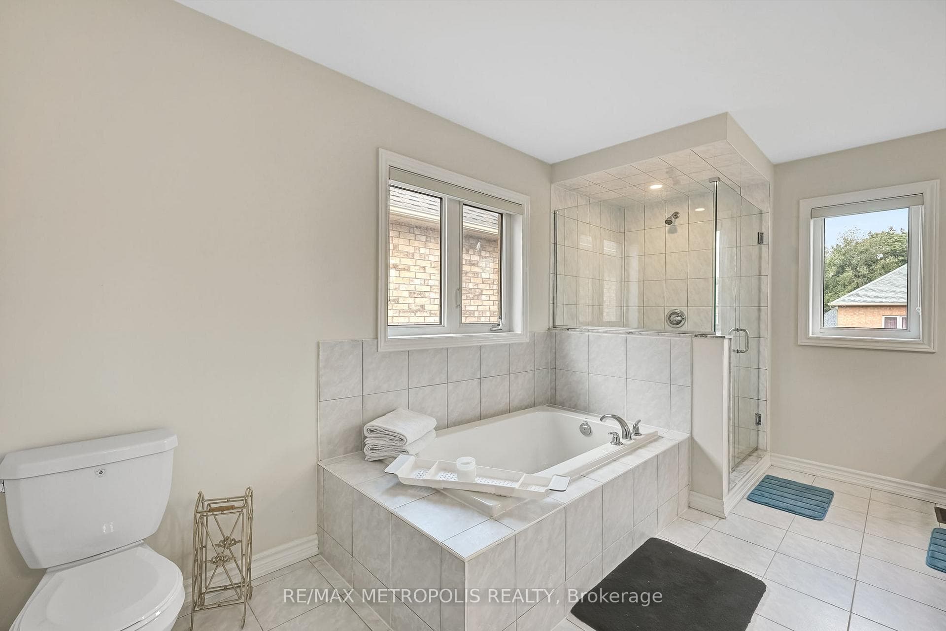 15 Douglas Kemp Crescent, Clarington, ON L1C 7E3, Clarington, ON — photo 38 of 50