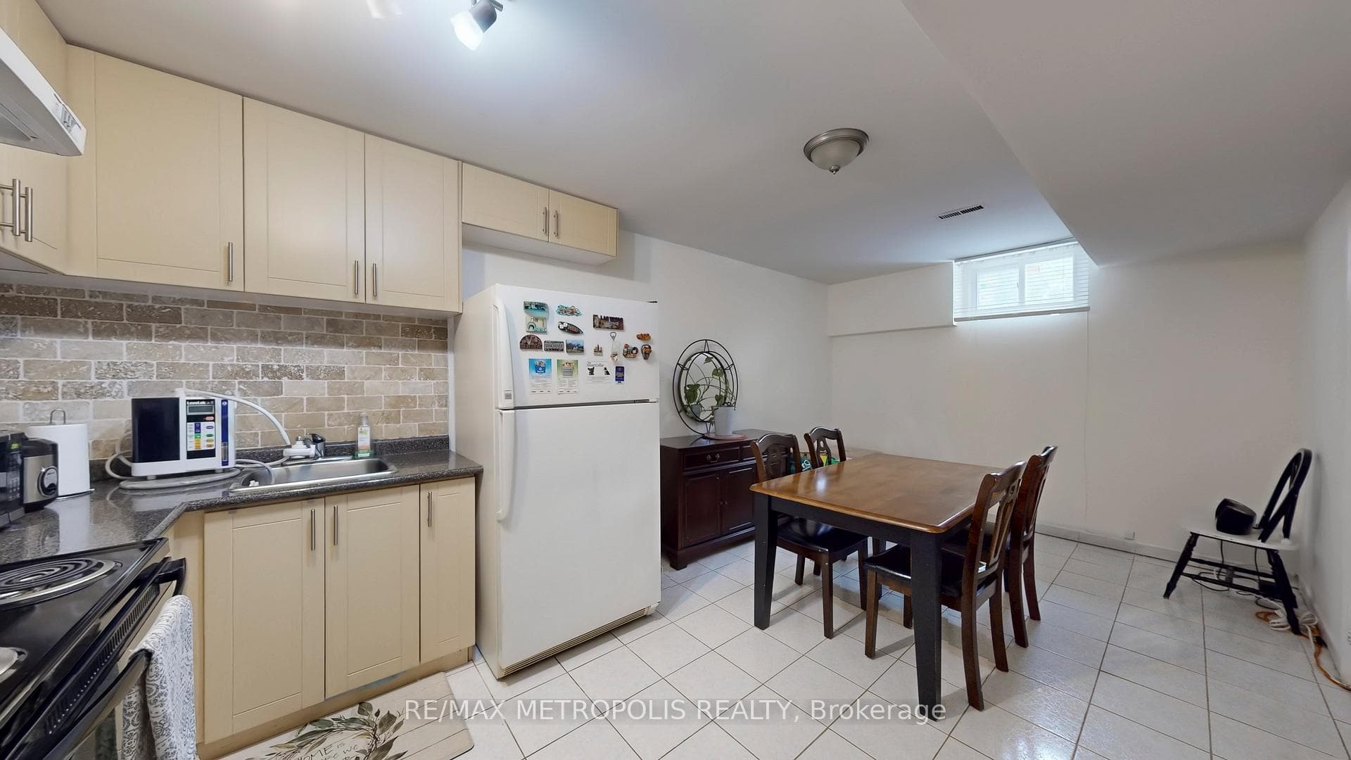 68 Paulvale Crescent, Toronto W05, ON M3J 1K5, Toronto W05, ON — photo 33 of 49