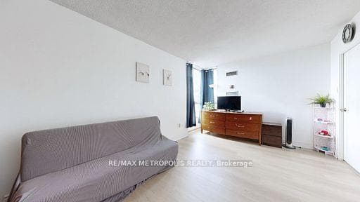 10 Martha Eaton Way 713, Toronto W04, ON M6M 5B3, Toronto W04, ON — photo 44 of 50