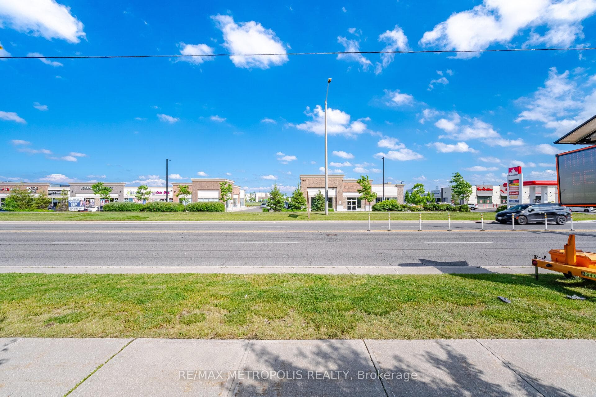 3975 Eglinton Avenue W 17, Mississauga, ON L5M 0E7, Mississauga, ON — photo 2 of 49