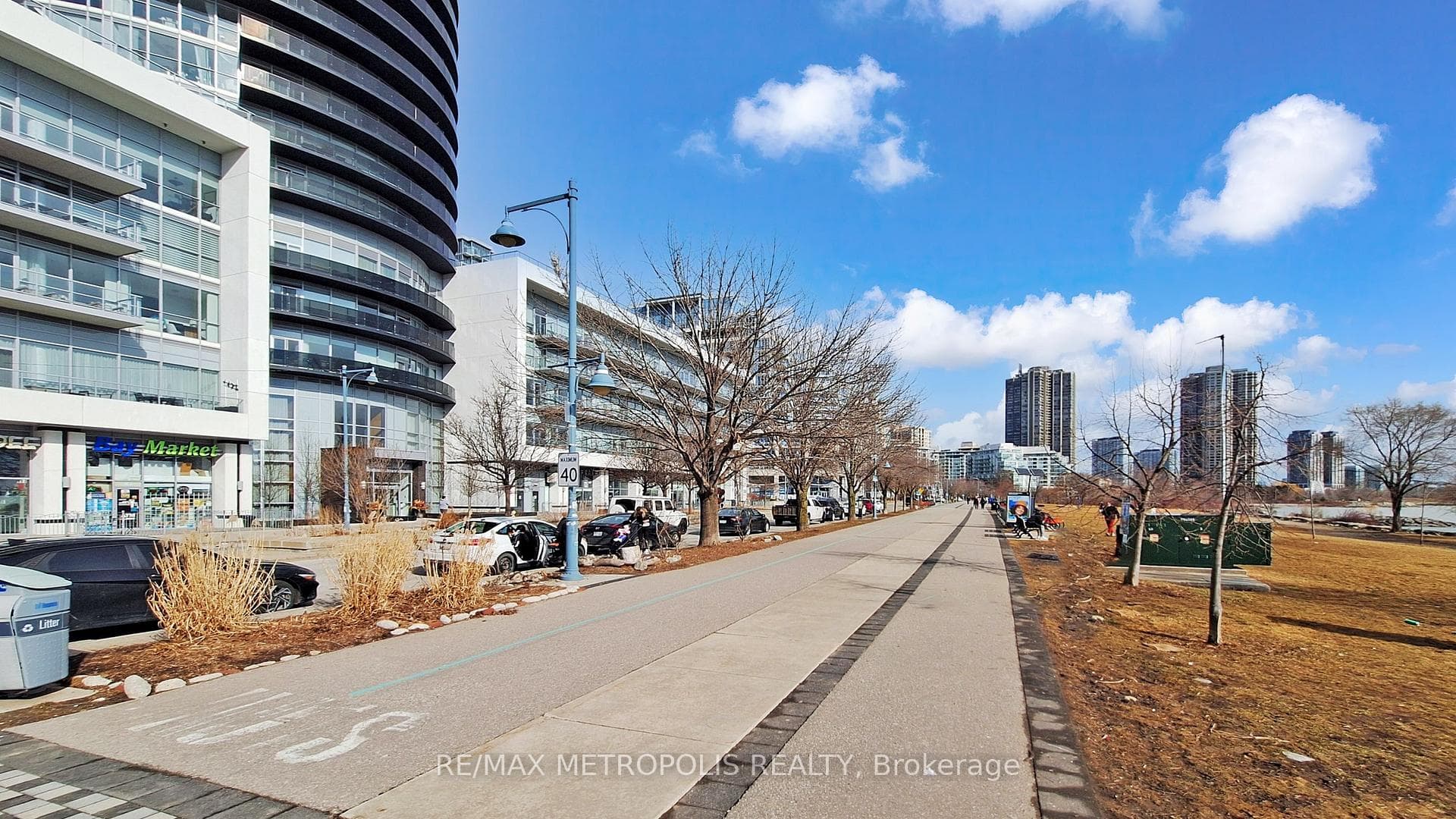 56 Annie Craig Drive 3307, Toronto, ON M8V 0C8, Toronto W06, ON — photo 34 of 103