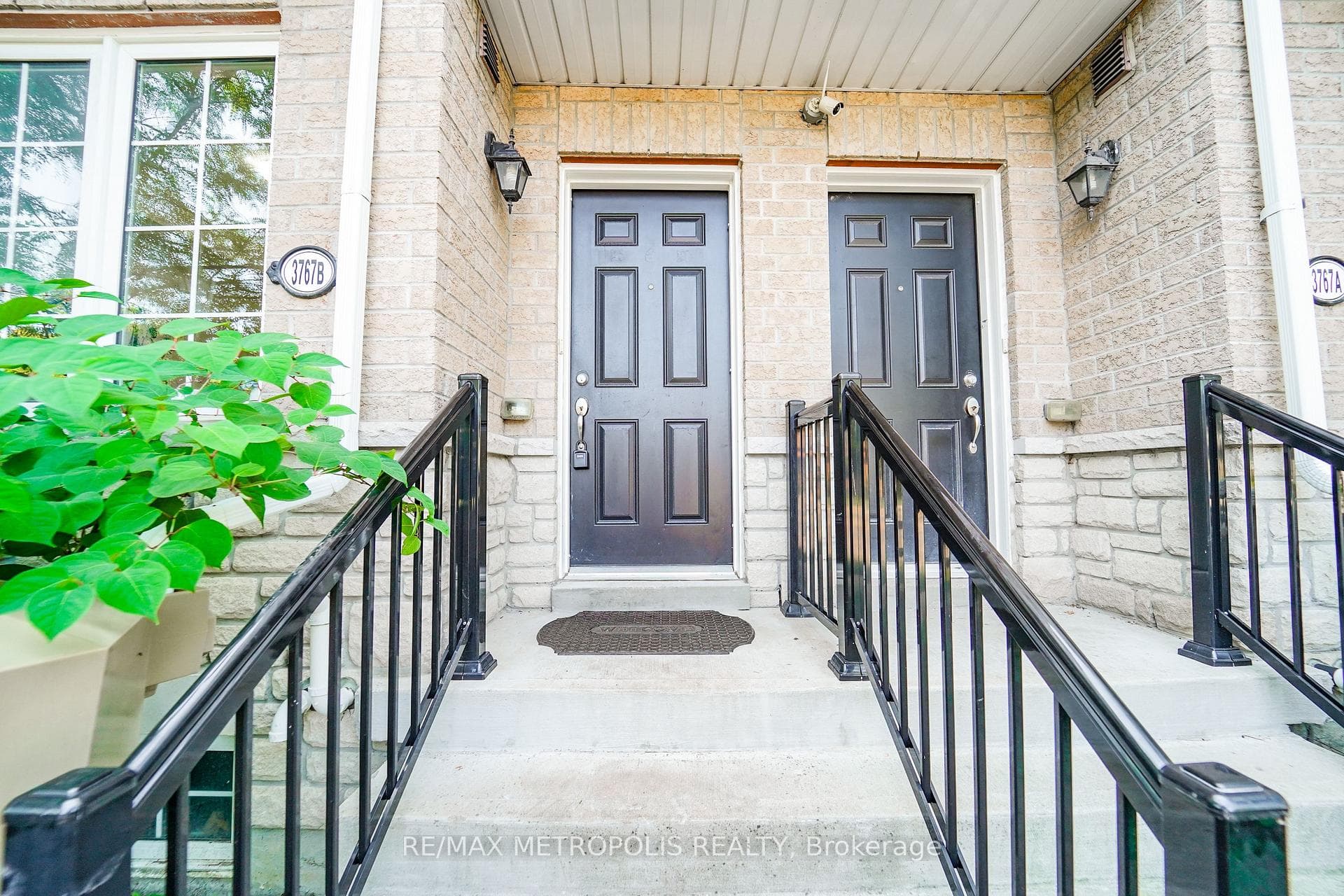 3767B St Claire Avenue E, Toronto, ON M1M 0C8, Toronto E08, ON — photo 16 of 38