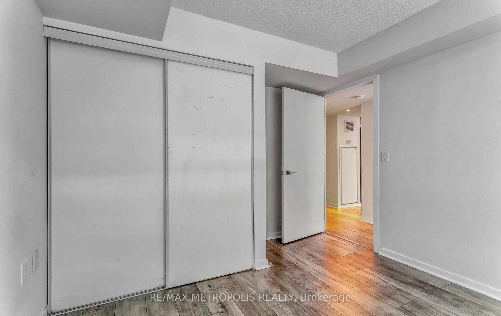 36 Lisgar Street 712E, Toronto, ON M6J 0C7, Toronto C01, ON — photo 17 of 25