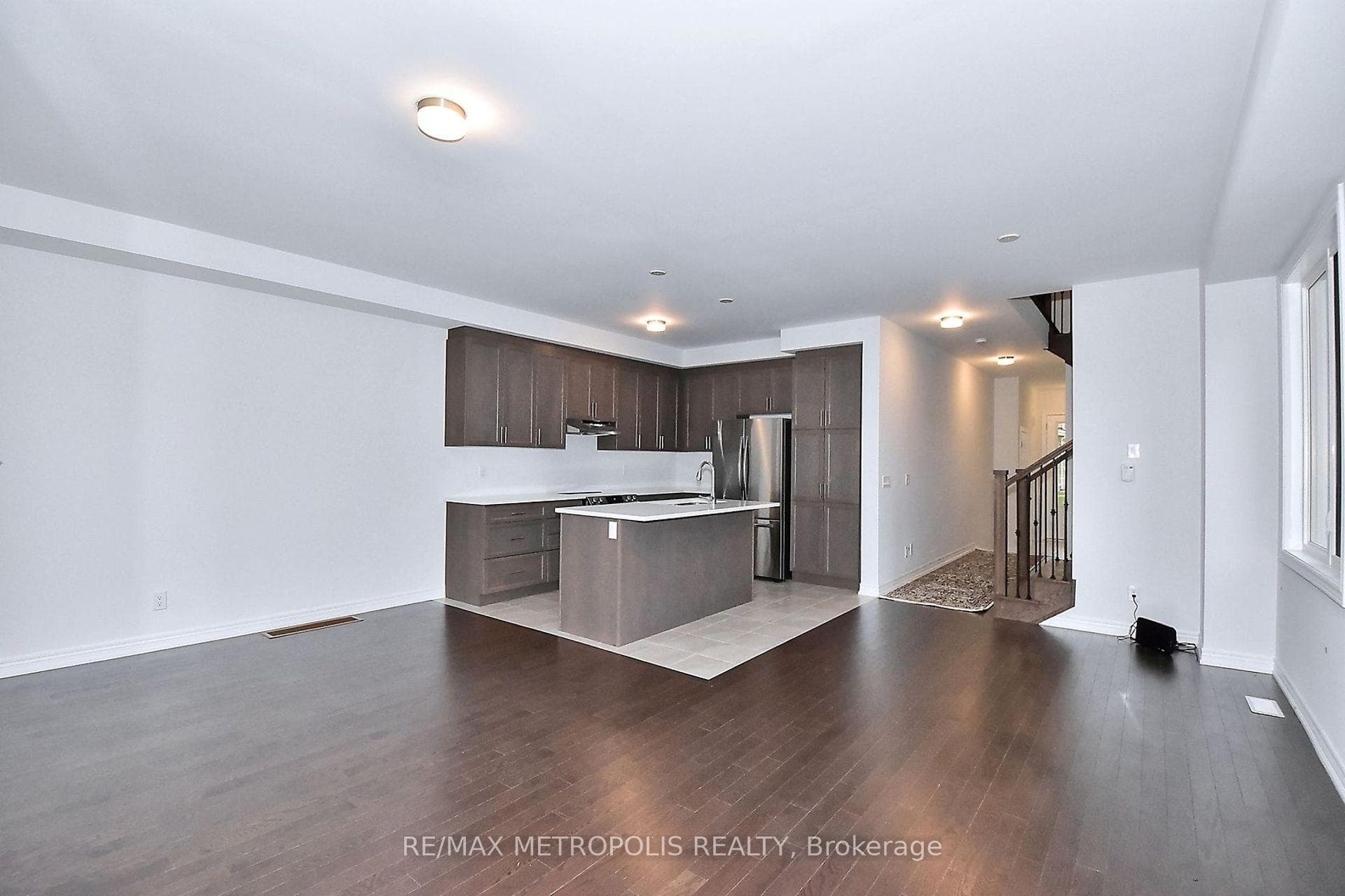 61 Seedling Crescent, Whitchurch-Stouffville, ON L4A 4V5, Whitchurch-Stouffville, ON — photo 20 of 37