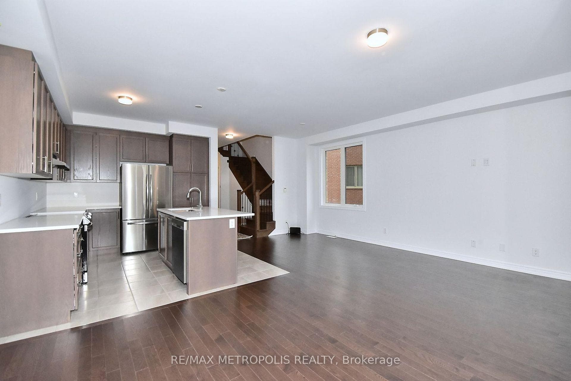 61 Seedling Crescent, Whitchurch-Stouffville, ON L4A 4V5, Whitchurch-Stouffville, ON — photo 17 of 37