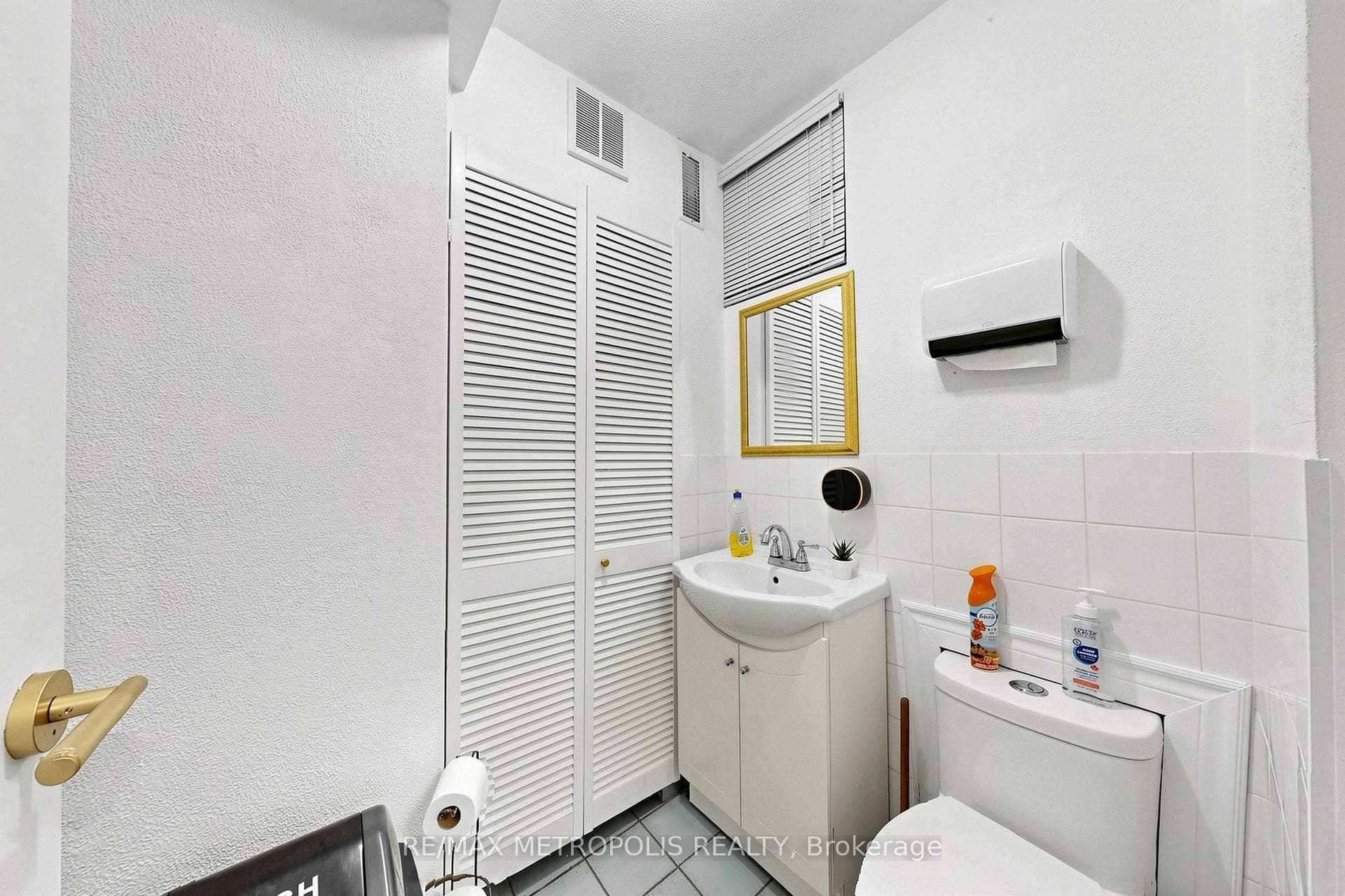 742 Dufferin Street, Toronto, ON M6H 3K6, Toronto C01, ON — photo 78 of 100