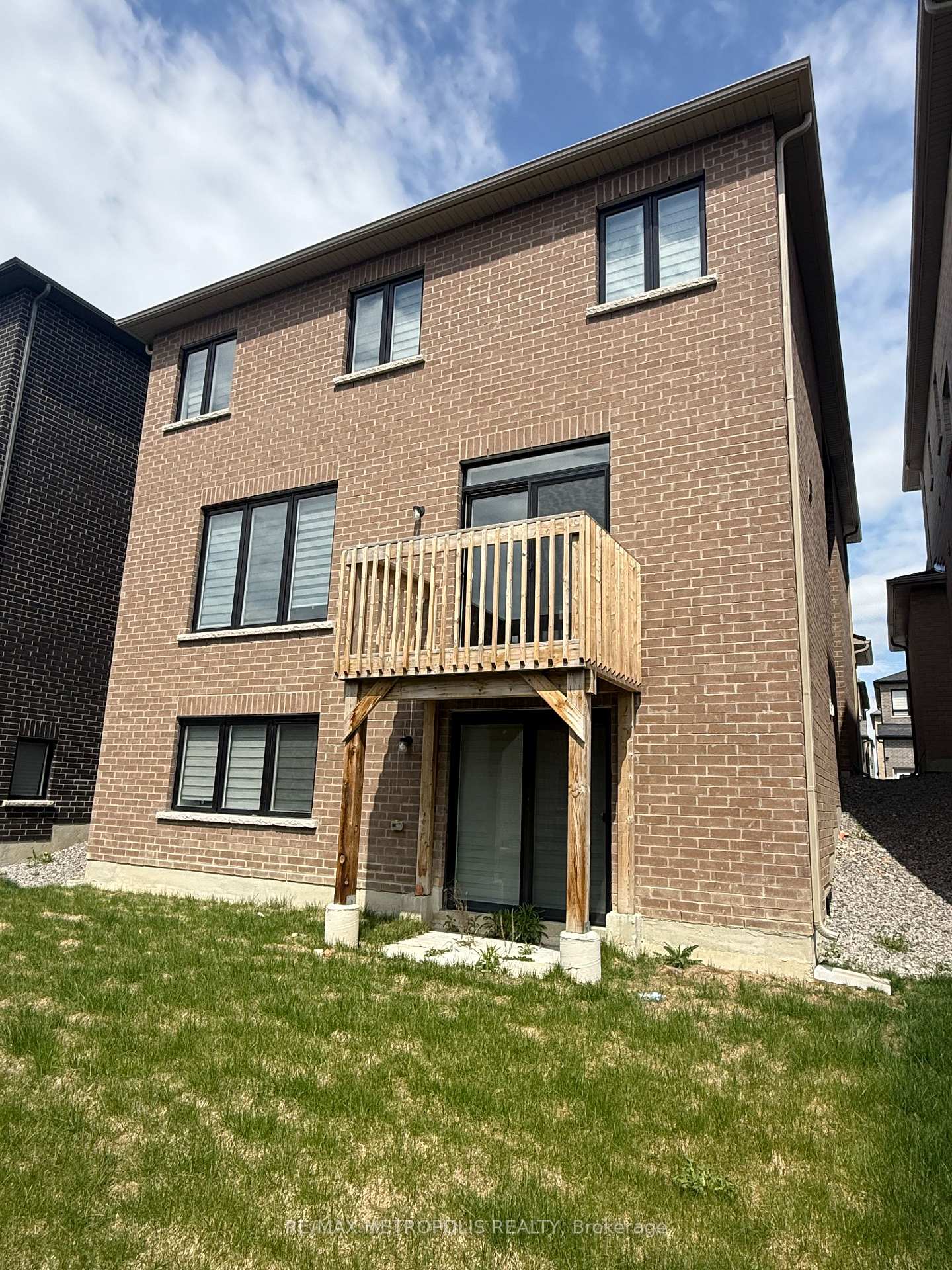 1207 Wilmington Avenue, Oshawa, ON L1L 0T4, Oshawa, ON — photo 10 of 12