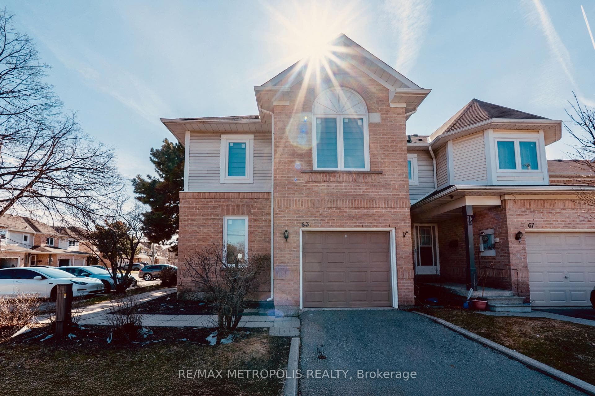 63 Wickstead Court, Brampton, ON L6R 1N8, Brampton, ON — photo 1 of 38