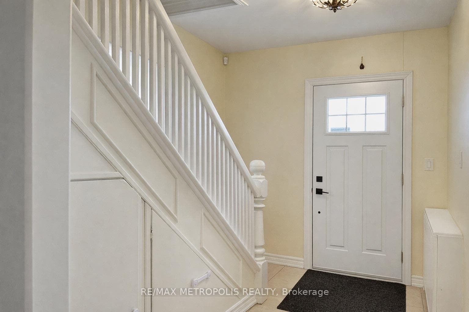 159 York Street, St. Catharines, ON L2R 6E9, St. Catharines, ON — photo 3 of 40
