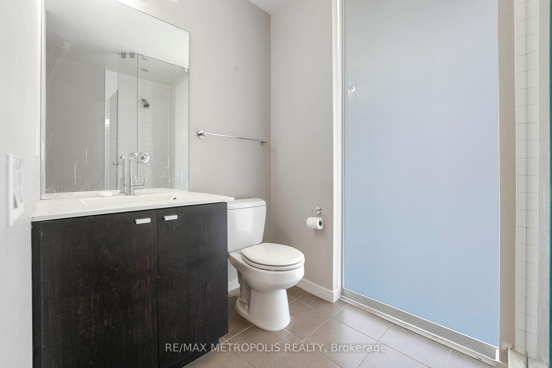 103 The Queensway Avenue 1414, Toronto, ON M6S 5B3, Toronto W01, ON — photo 19 of 40