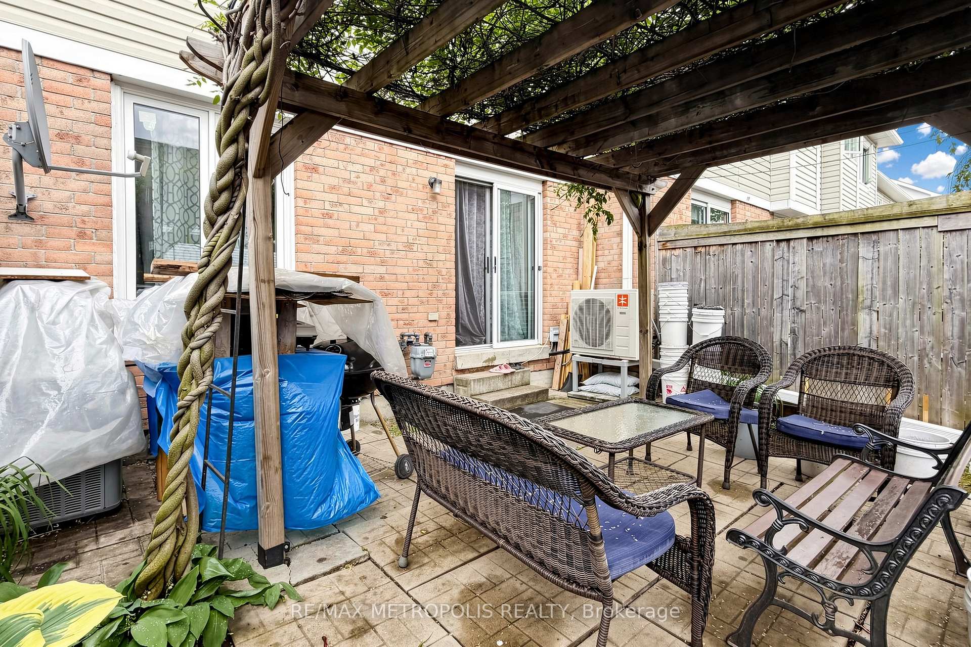 62 Brisbane Court, Brampton, ON L6R 1V4, Brampton, ON — photo 5 of 137