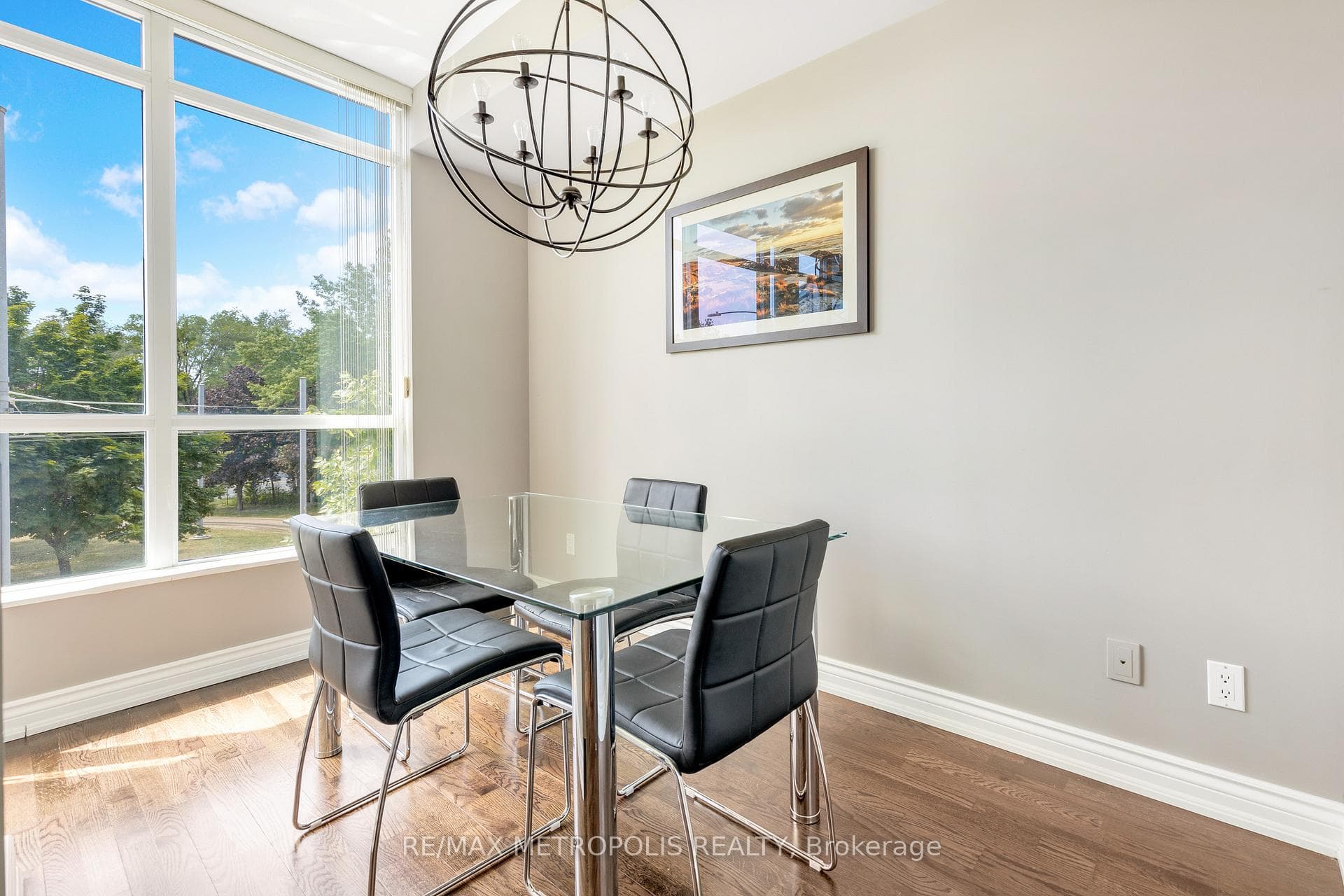 215 Fort York Boulevard 208, Toronto C01, ON M5V 4A2, Toronto C01, ON — photo 10 of 25