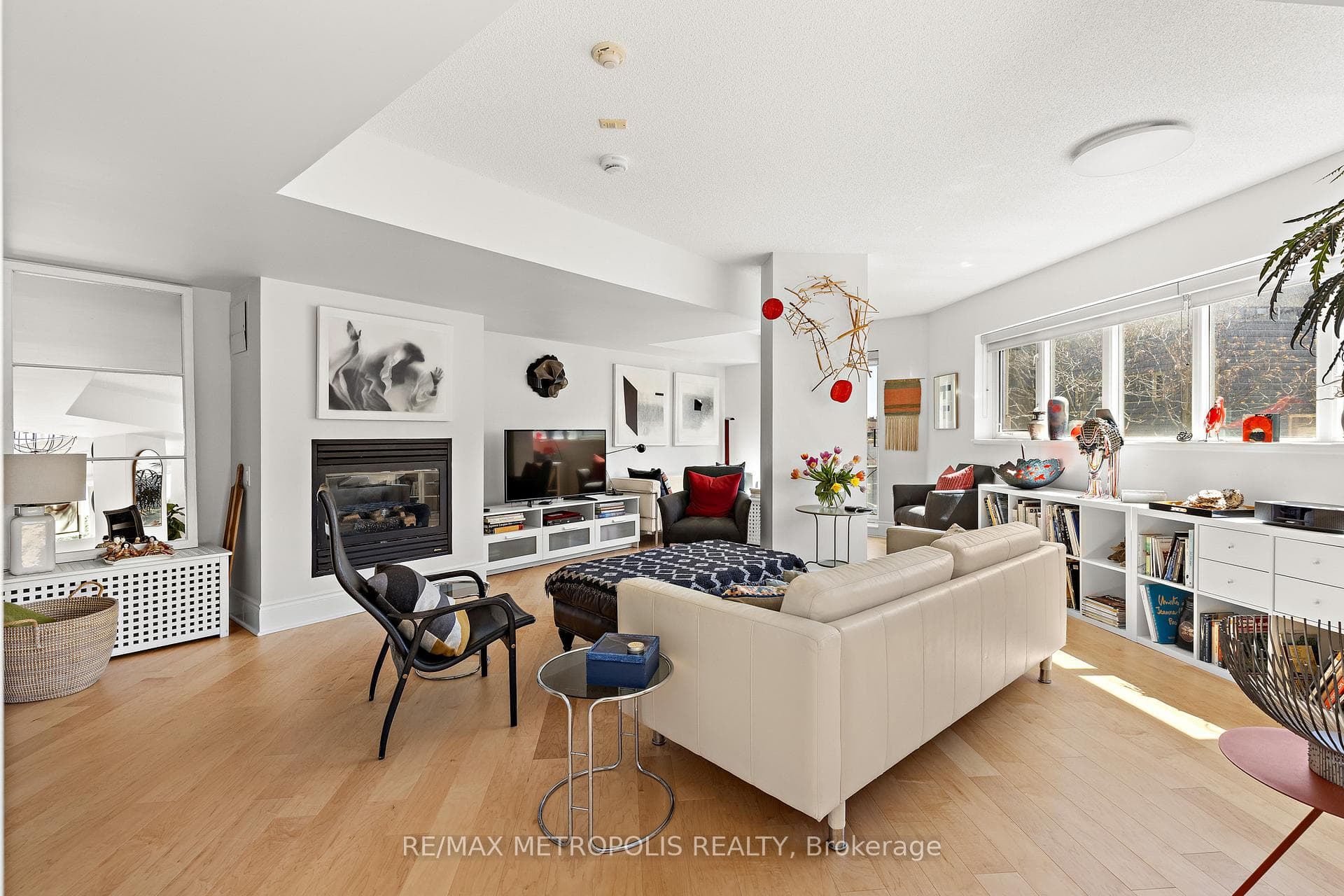 437 Roncesvalles Avenue 438, Toronto W01, ON M6R 3B9, Toronto W01, ON — photo 26 of 49