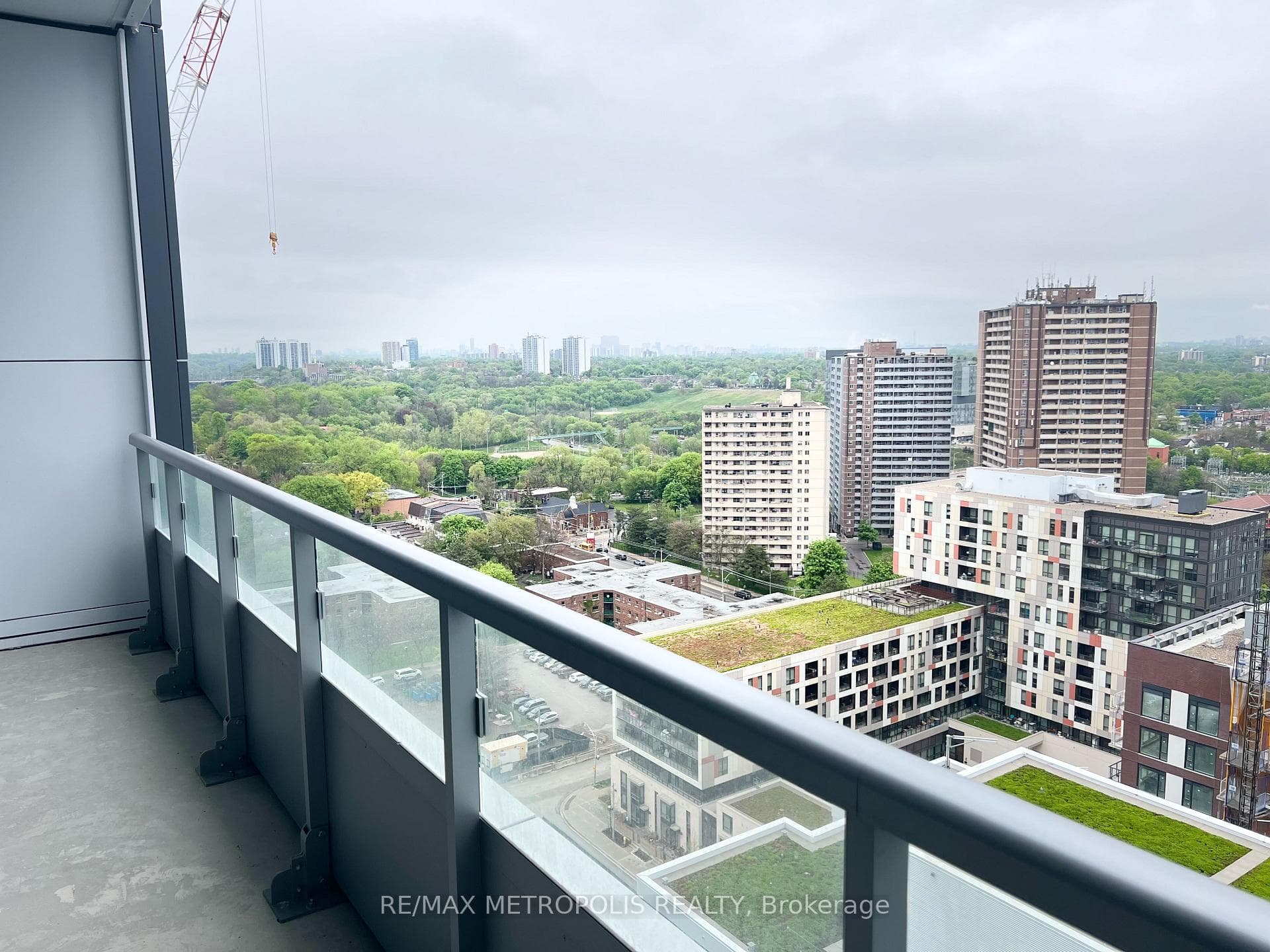 225 Sumach Street 2003W, Toronto C08, ON M5A 0P8, Toronto C08, ON — photo 20 of 34