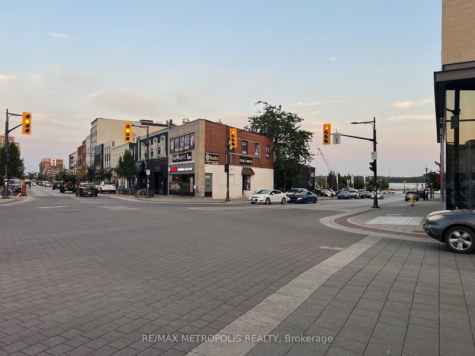 1 Dunlop Street E, Barrie, ON L4M 1A2, Barrie, ON — photo 1 of 18