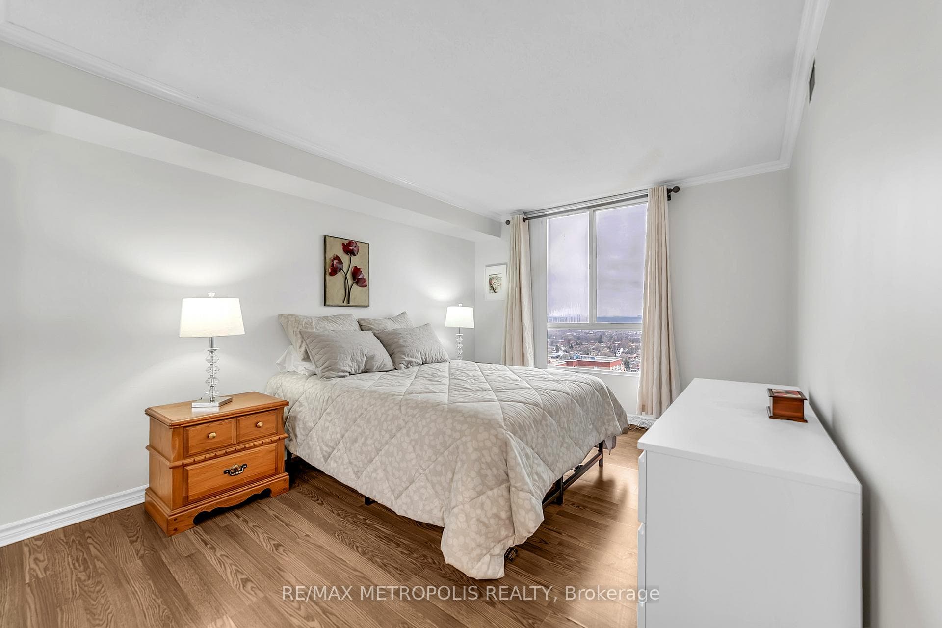 2470 Eglinton Avenue W 1604, Toronto W04, ON M6M 5E7, Toronto W04, ON — photo 17 of 26