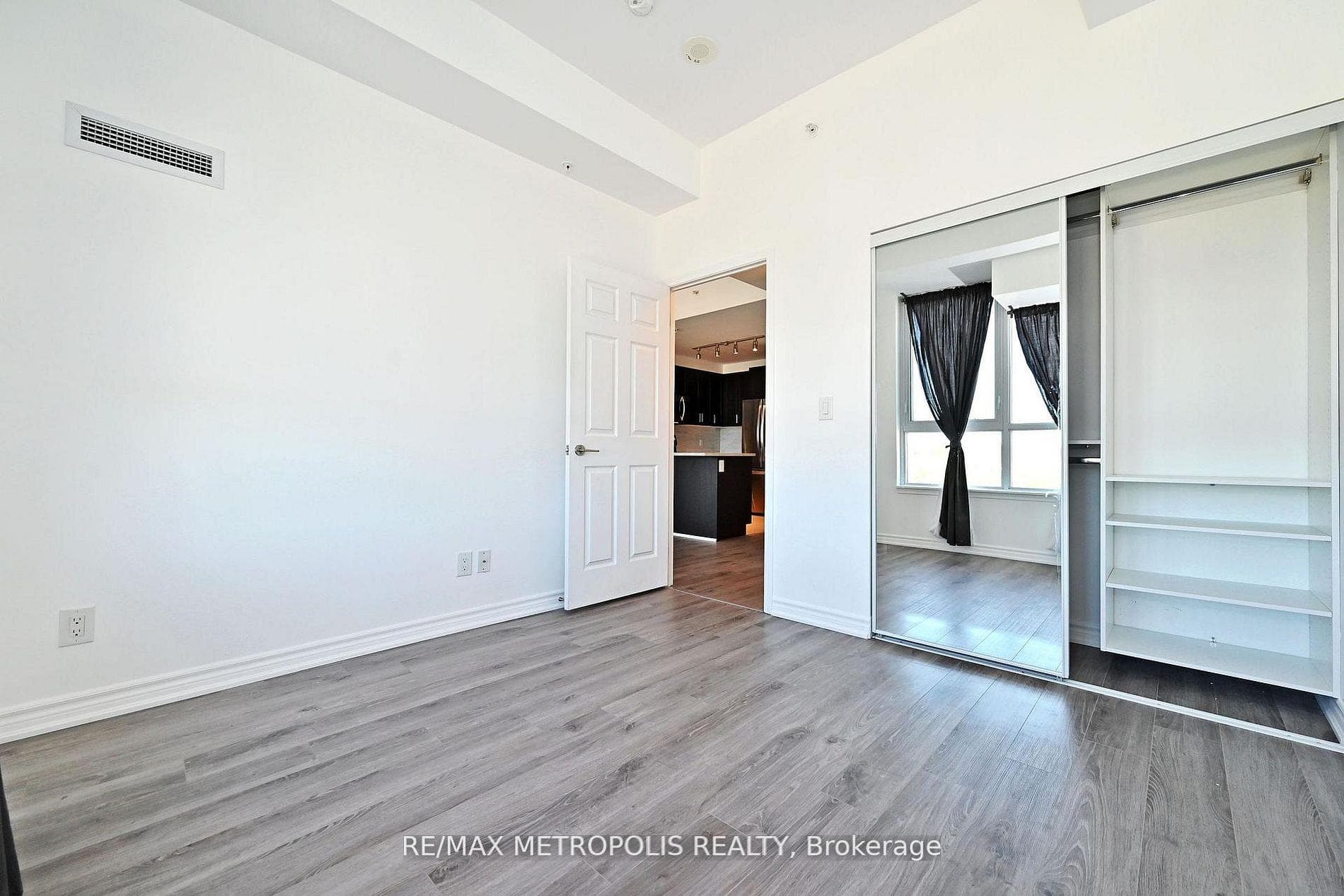11611 Yonge Street 809, Richmond Hill, ON L4E 1G2, Richmond Hill, ON — photo 26 of 51