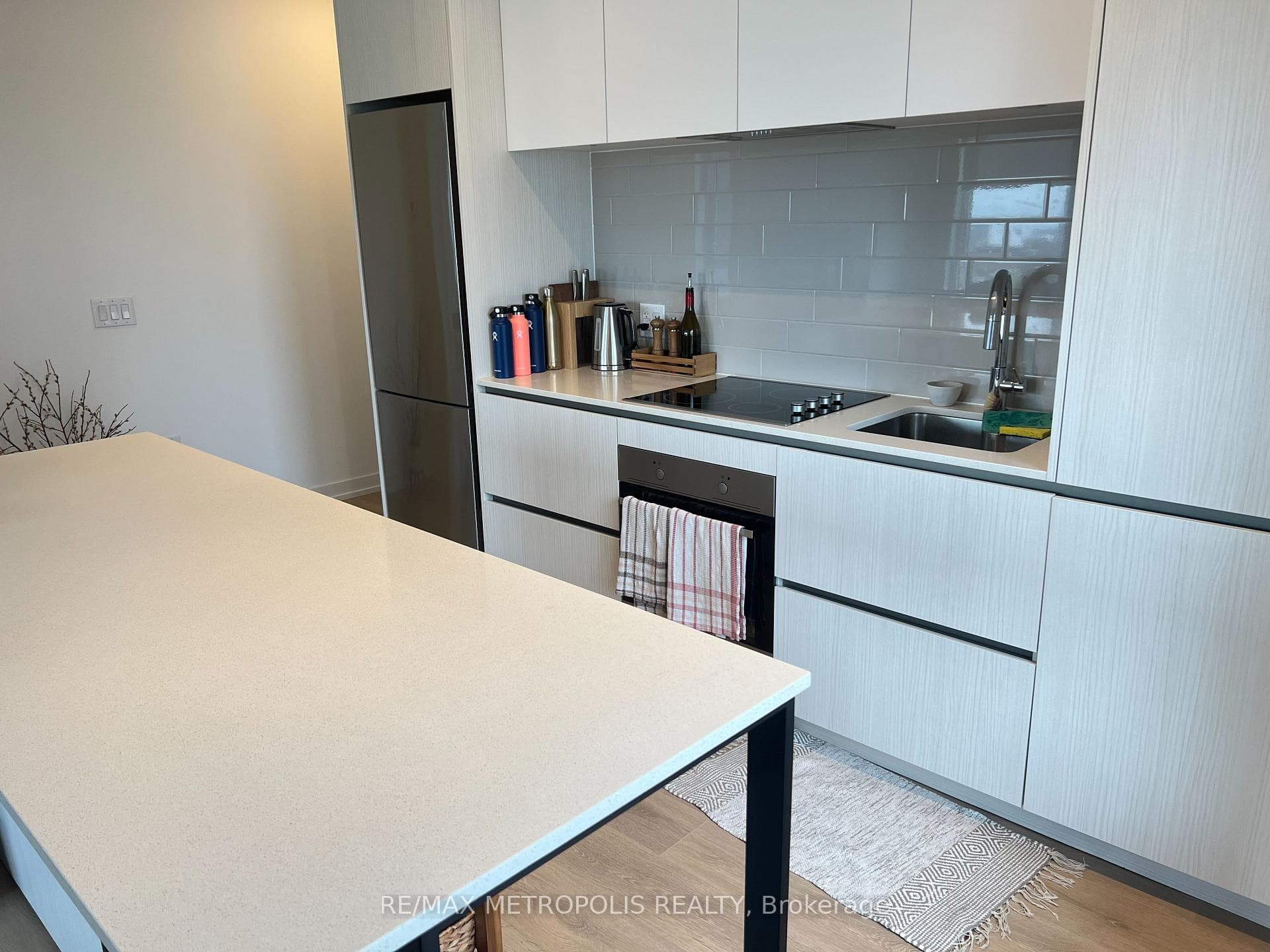 225 Sumach Street 2003W, Toronto C08, ON M5A 0P8, Toronto C08, ON — photo 22 of 34