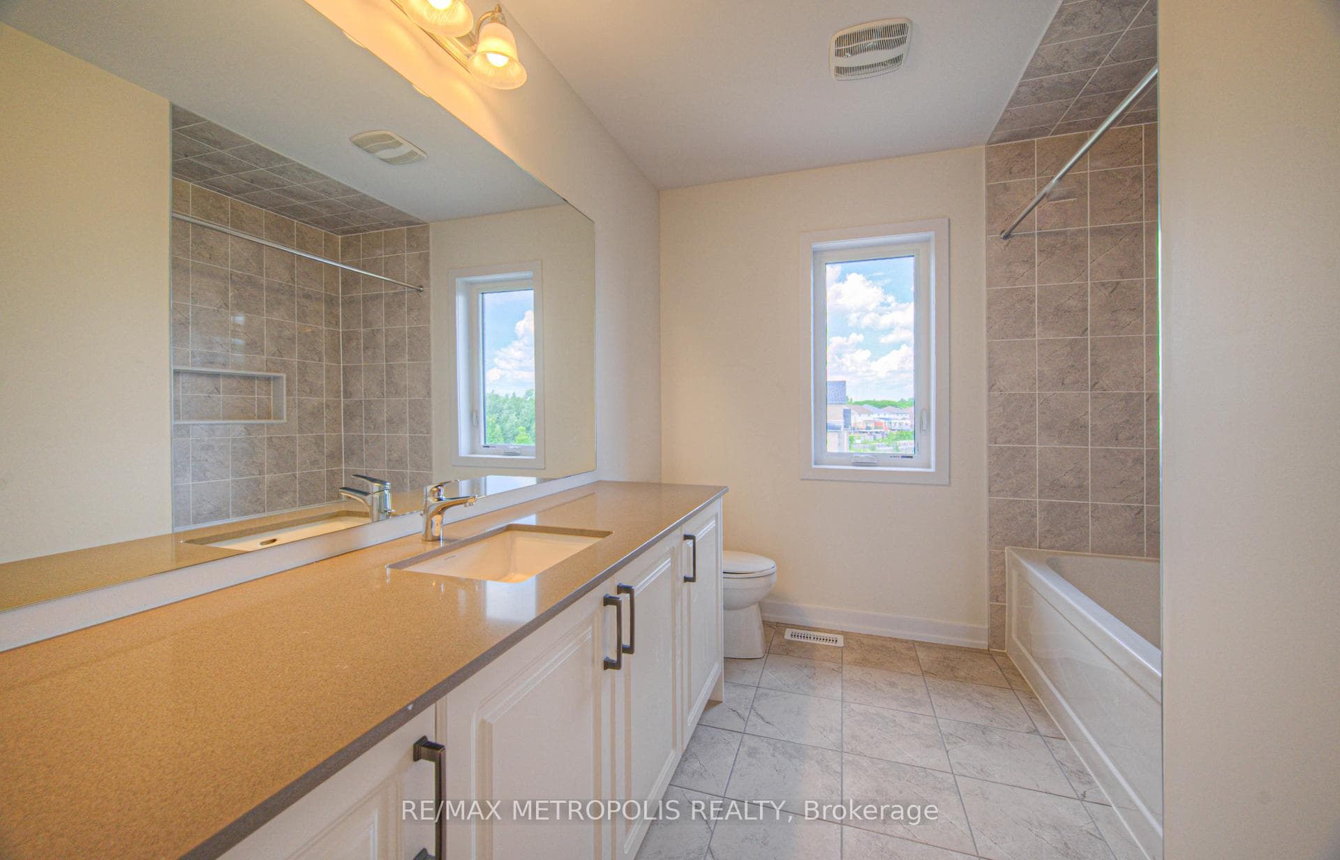 100 Moss Drive, Cambridge, ON N1T 0H1, Cambridge, ON — photo 27 of 95