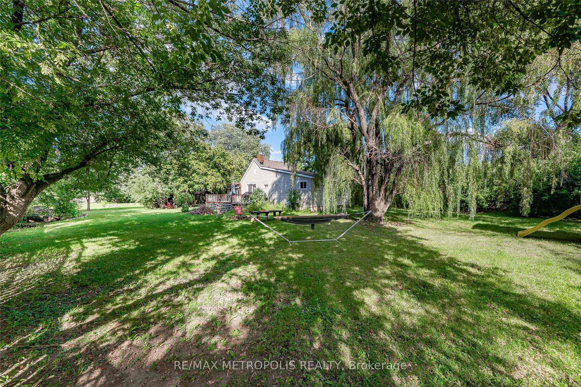 719 Knox Avenue, Hamilton, ON L8H 6K7, Hamilton, ON — photo 4 of 29