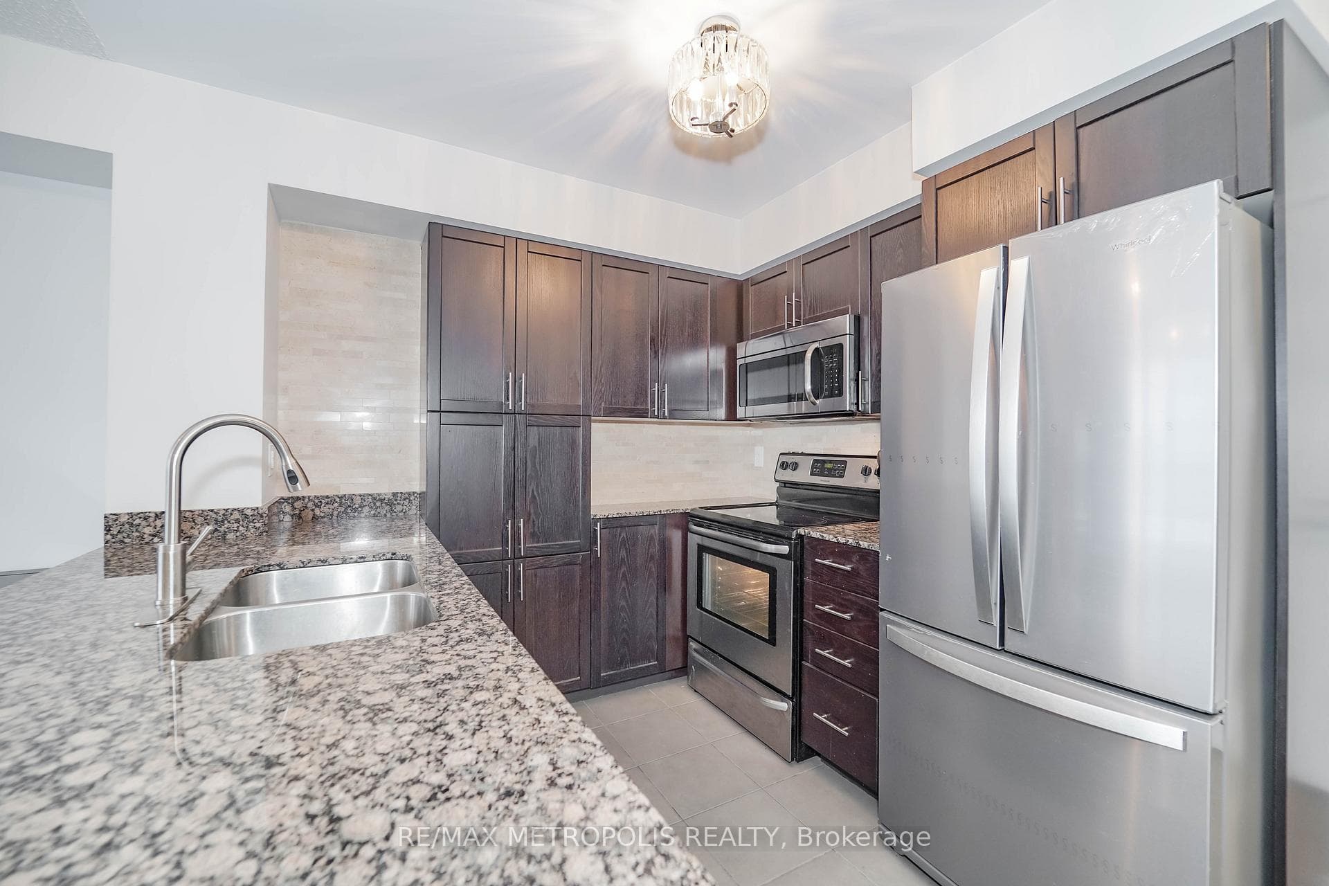 800 Lawrence Avenue W 415, Toronto, ON M6A 0B1, Toronto W04, ON — photo 20 of 72