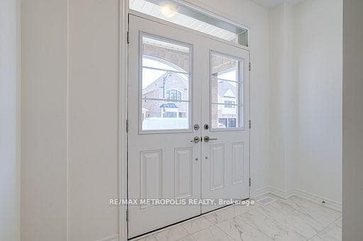 1481 Buttercup Court, Milton, ON L9E 1G5, Milton, ON — photo 3 of 40