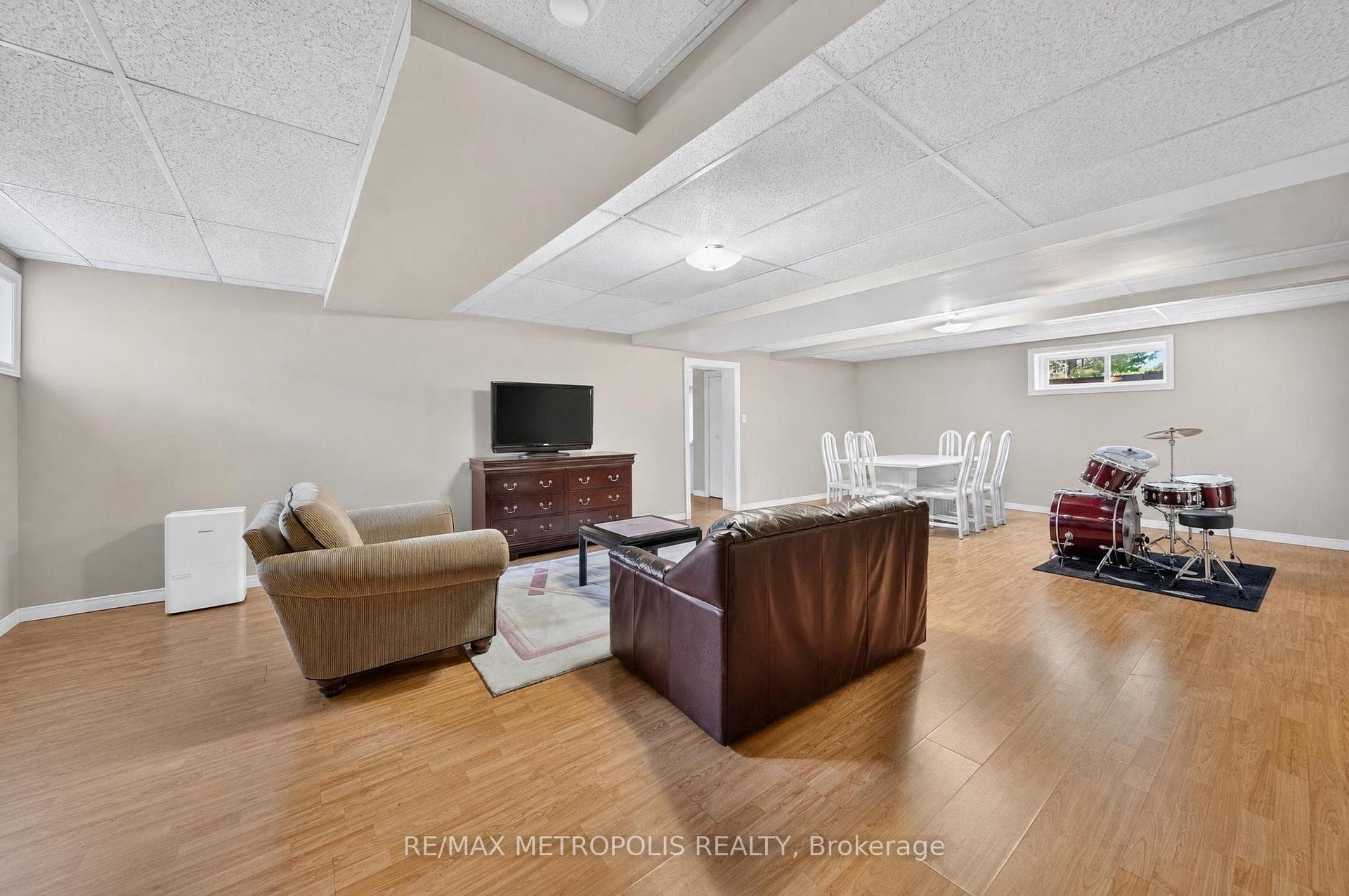 6370 Hillsdale Drive, Whitchurch-Stouffville, ON L4A 3B8, Whitchurch-Stouffville, ON — photo 27 of 38